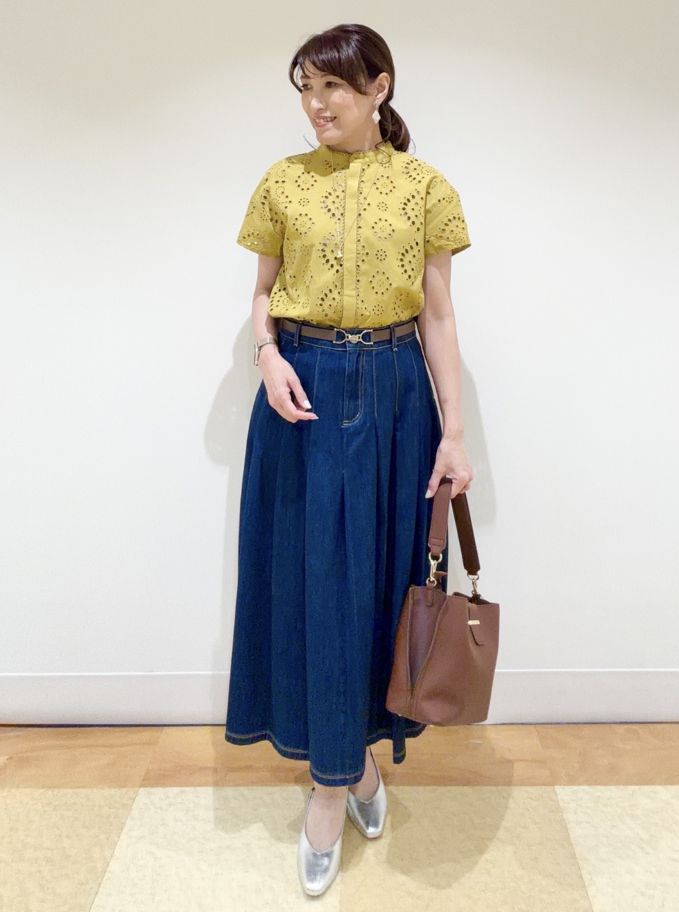 ayaさんの「Reflect｜【通勤◎】カットワーク刺繍レース シャツブラウス」を使ったコーディネート