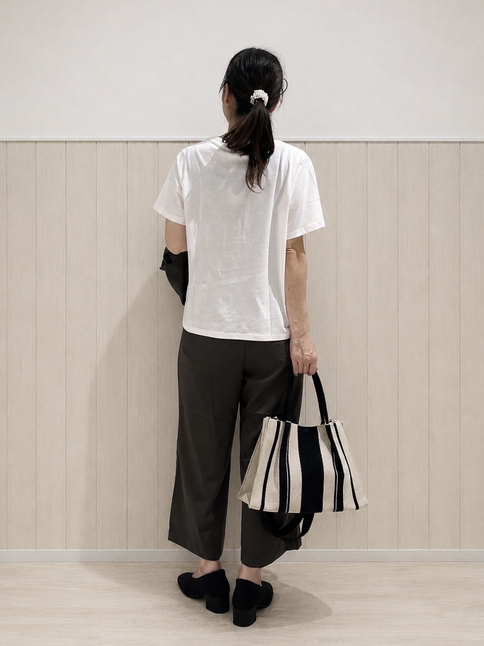 まつみさんの「SHOO･LA･RUE｜【高レビュー/洗濯機可/セットアップ可】軽凛(かろりん) ひんやり半袖ジャケット」を使ったコーディネート