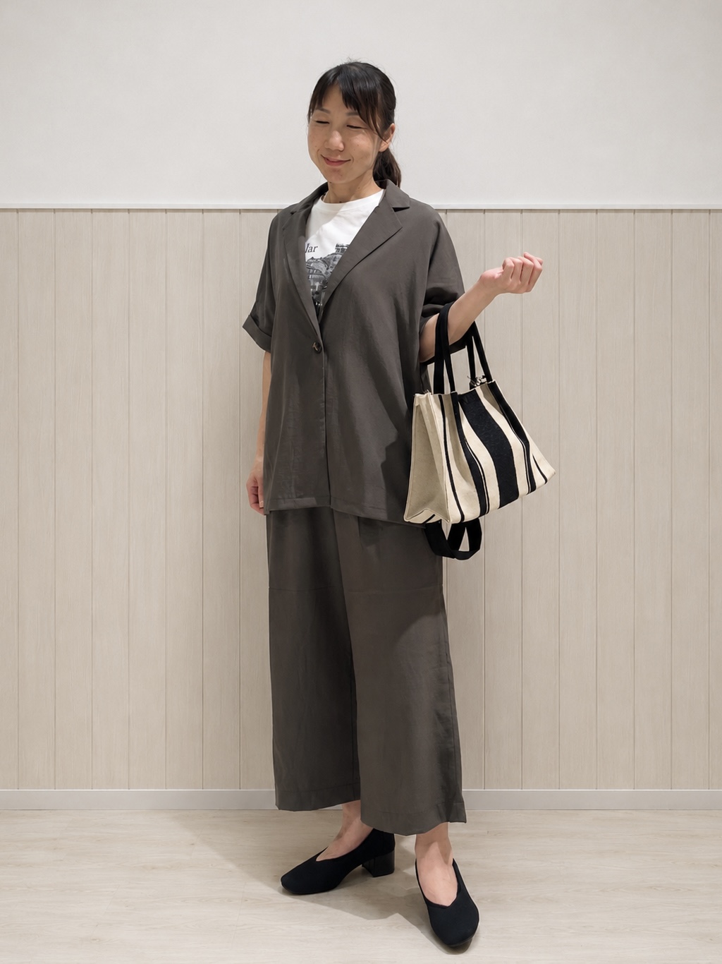 まつみさんの「SHOO･LA･RUE｜【高レビュー/洗濯機可/セットアップ可】軽凛(かろりん) ひんやり半袖ジャケット」を使ったコーディネート