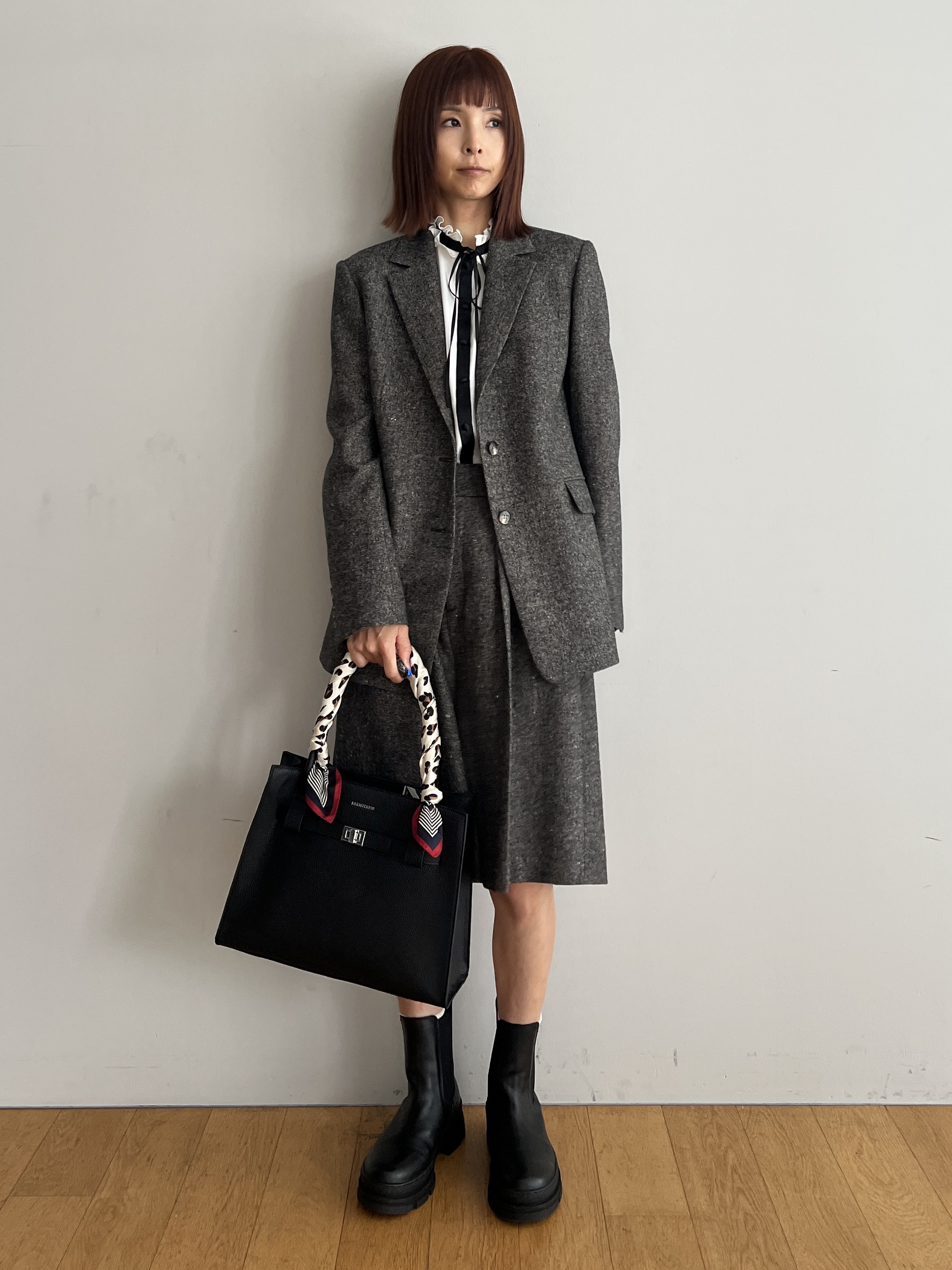 misaさんの「DRESSTERIOR｜レオパードシルクスカーフ」を使ったコーディネート