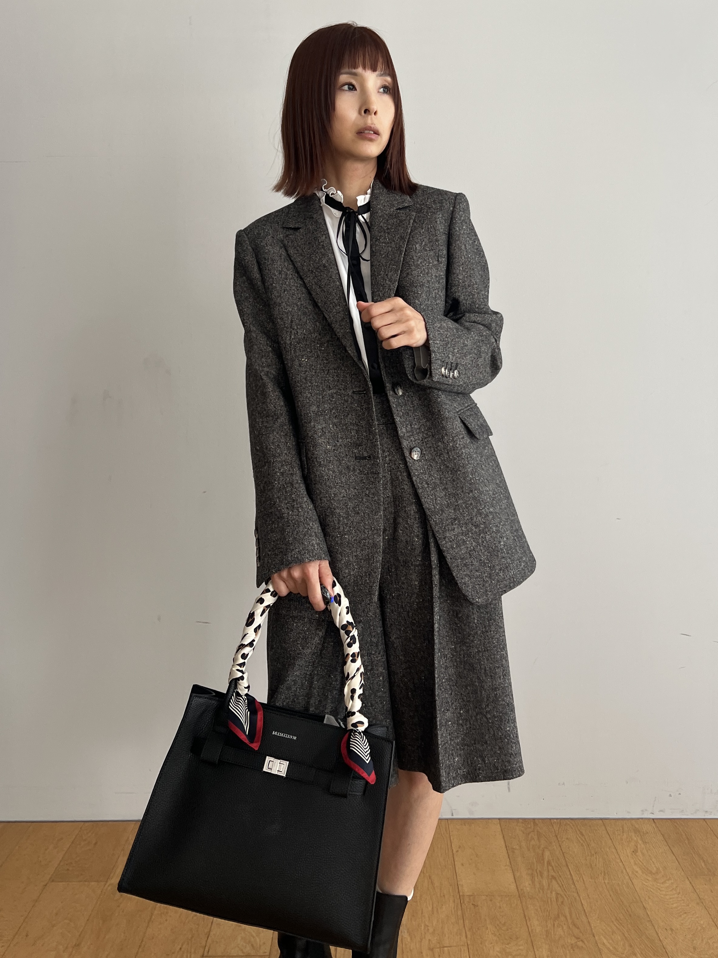 misaさんの「DRESSTERIOR｜レオパードシルクスカーフ」を使ったコーディネート