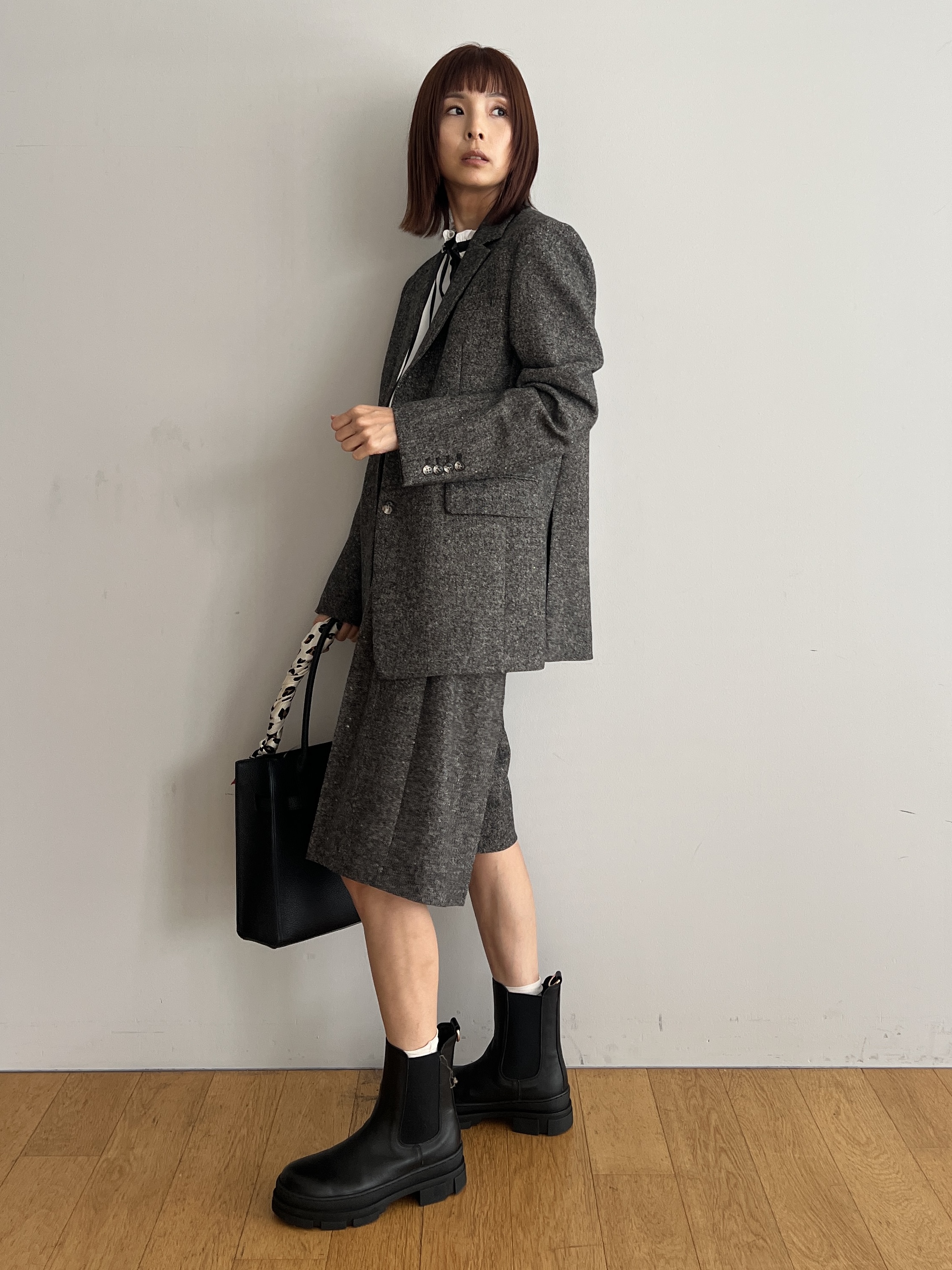 misaさんの「DRESSTERIOR｜レオパードシルクスカーフ」を使ったコーディネート