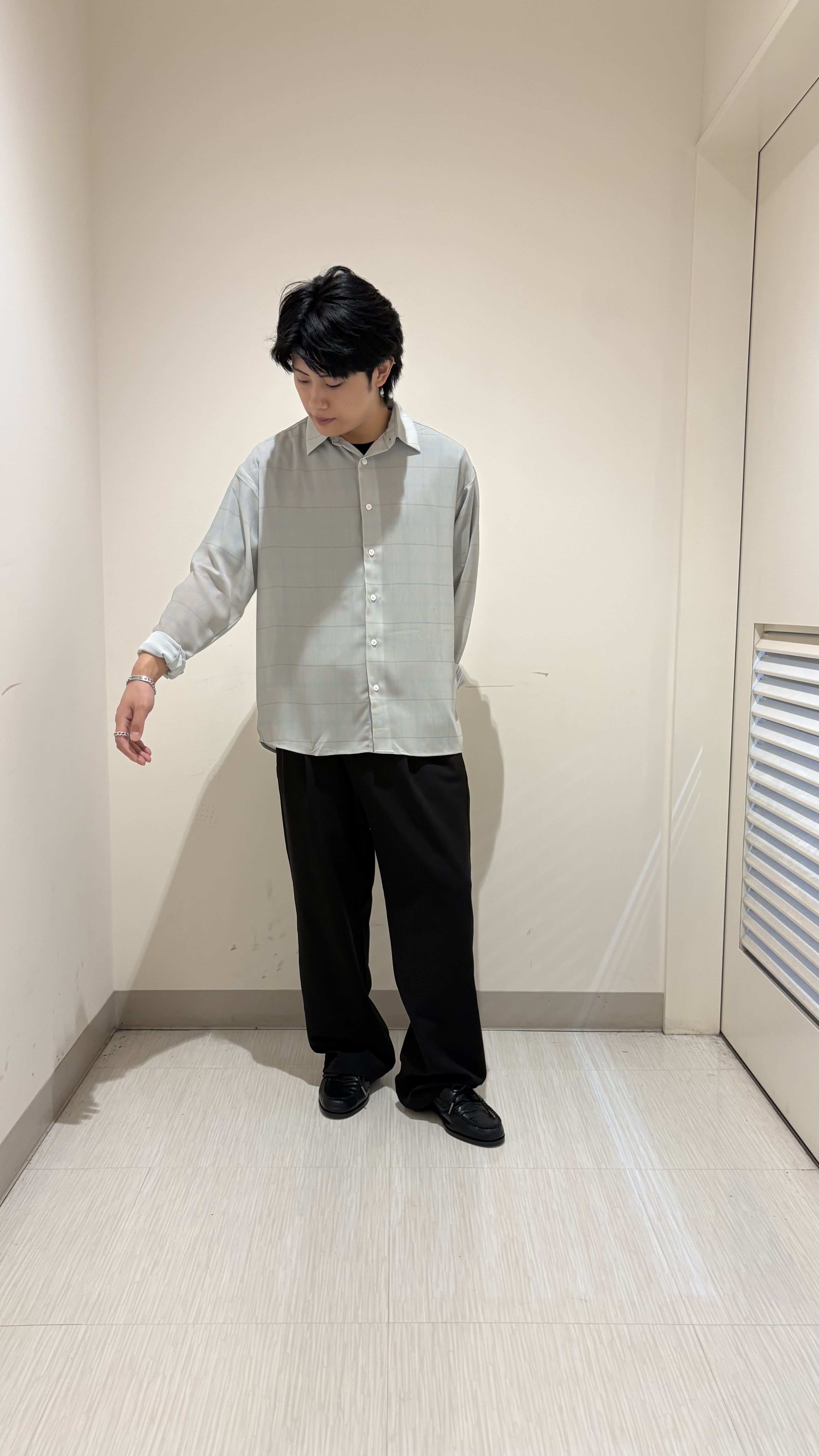 辻一樹さんの「tk.TAKEO KIKUCHI｜【接触冷感】シアーチェックシャツ」を使ったコーディネート