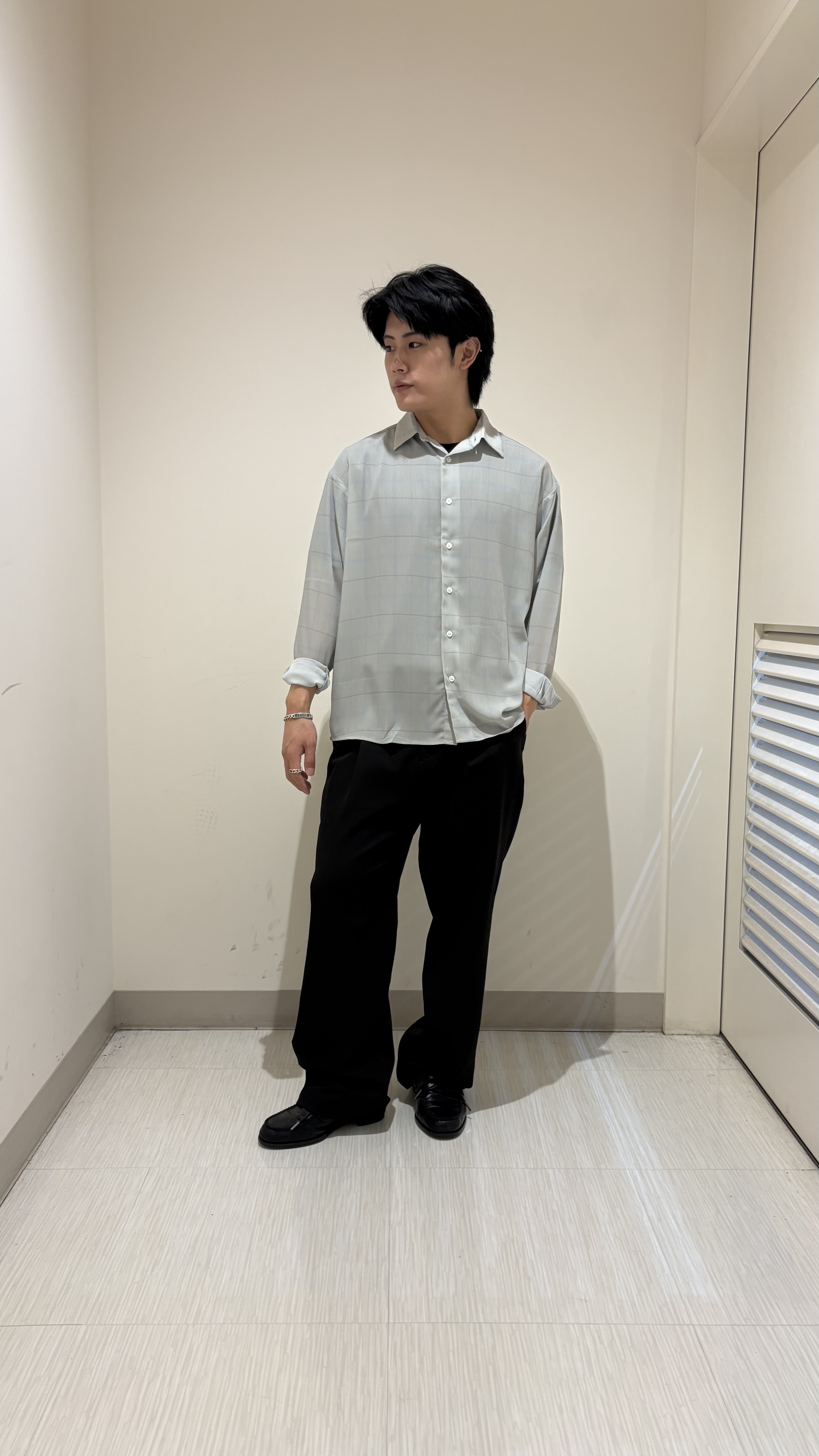 辻一樹さんの「tk.TAKEO KIKUCHI｜【接触冷感】シアーチェックシャツ」を使ったコーディネート