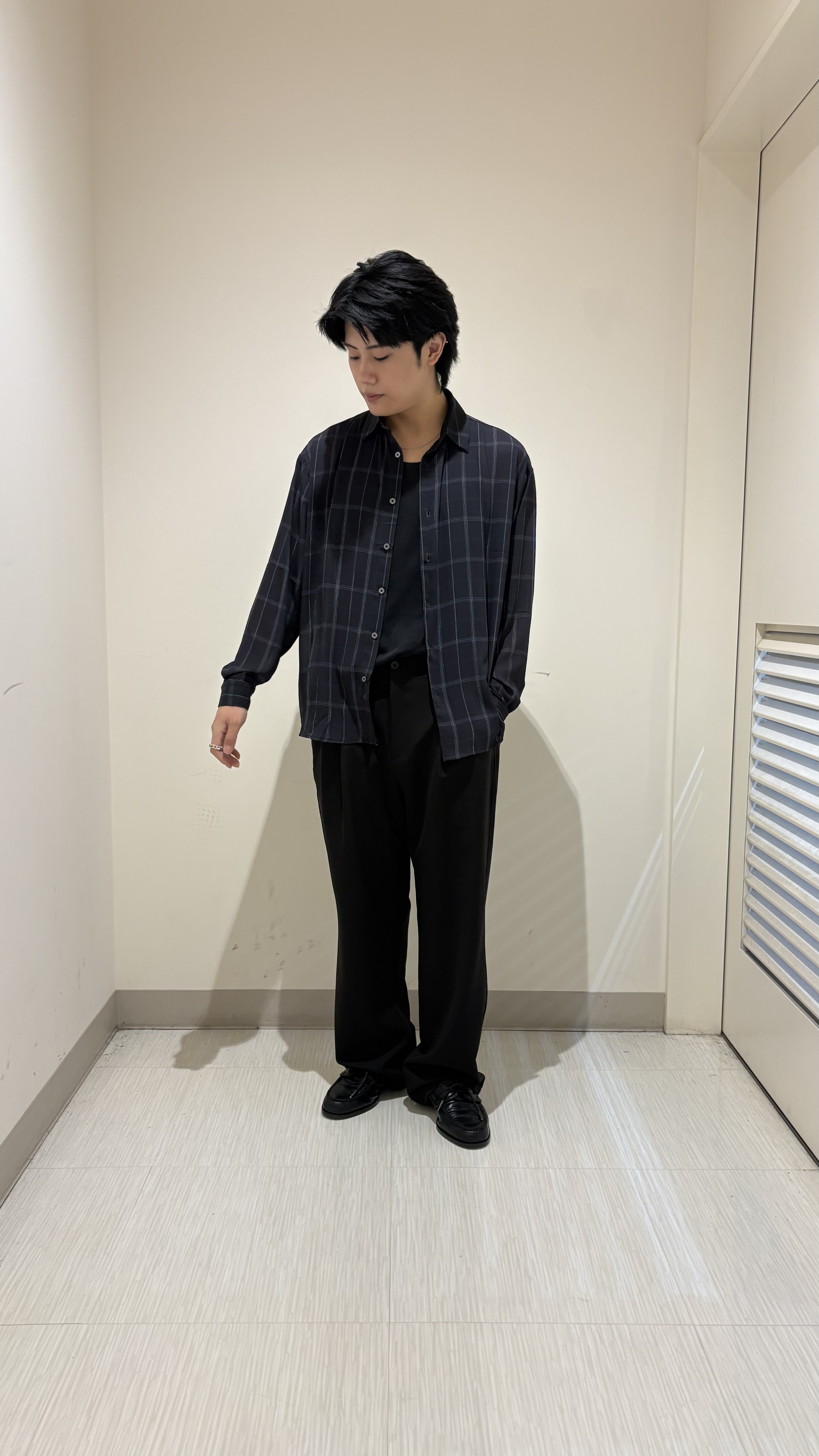 辻一樹さんの「tk.TAKEO KIKUCHI｜【接触冷感】シアーチェックシャツ」を使ったコーディネート
