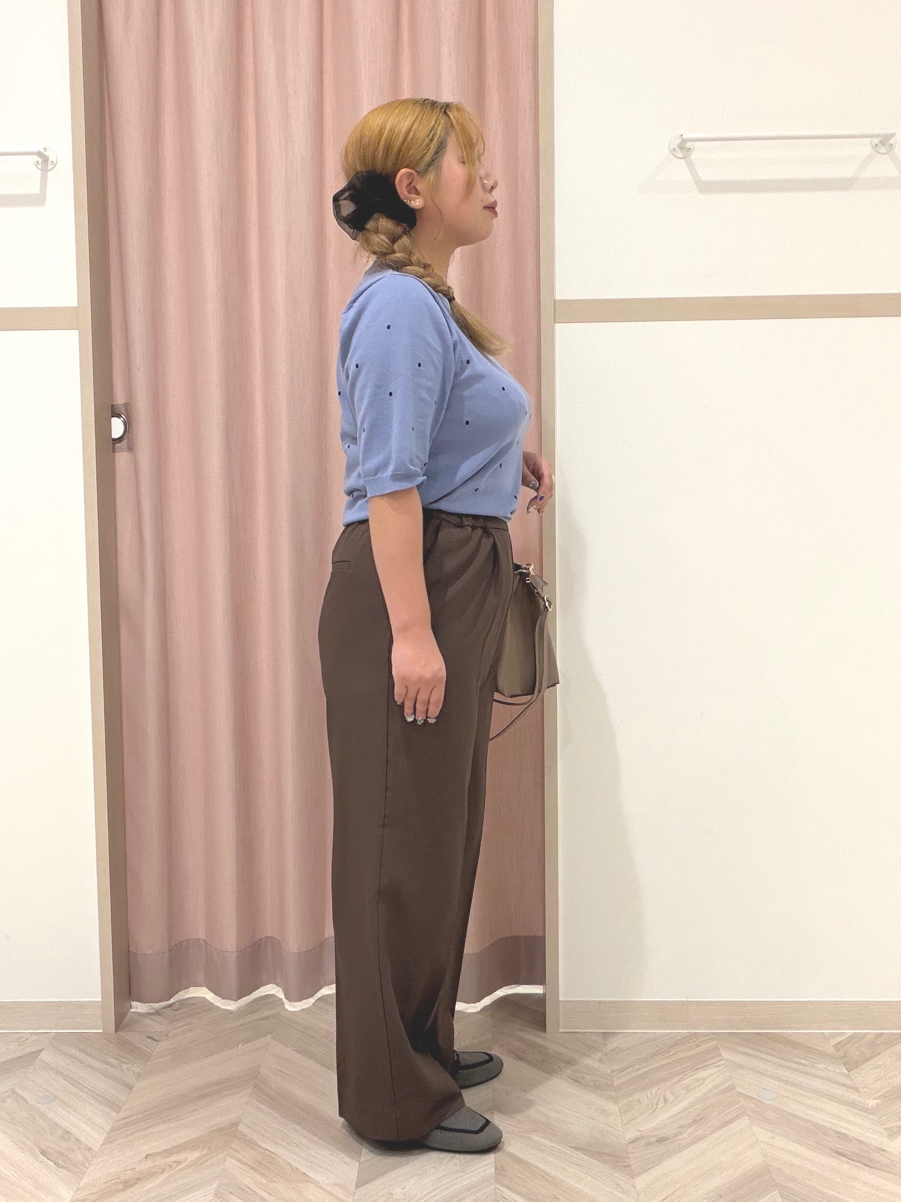 まちゃんなちゃんさんの「SHOO･LA･RUE｜【ひんやり/S-LL】大人フェミニン ドット刺繍ニット」を使ったコーディネート