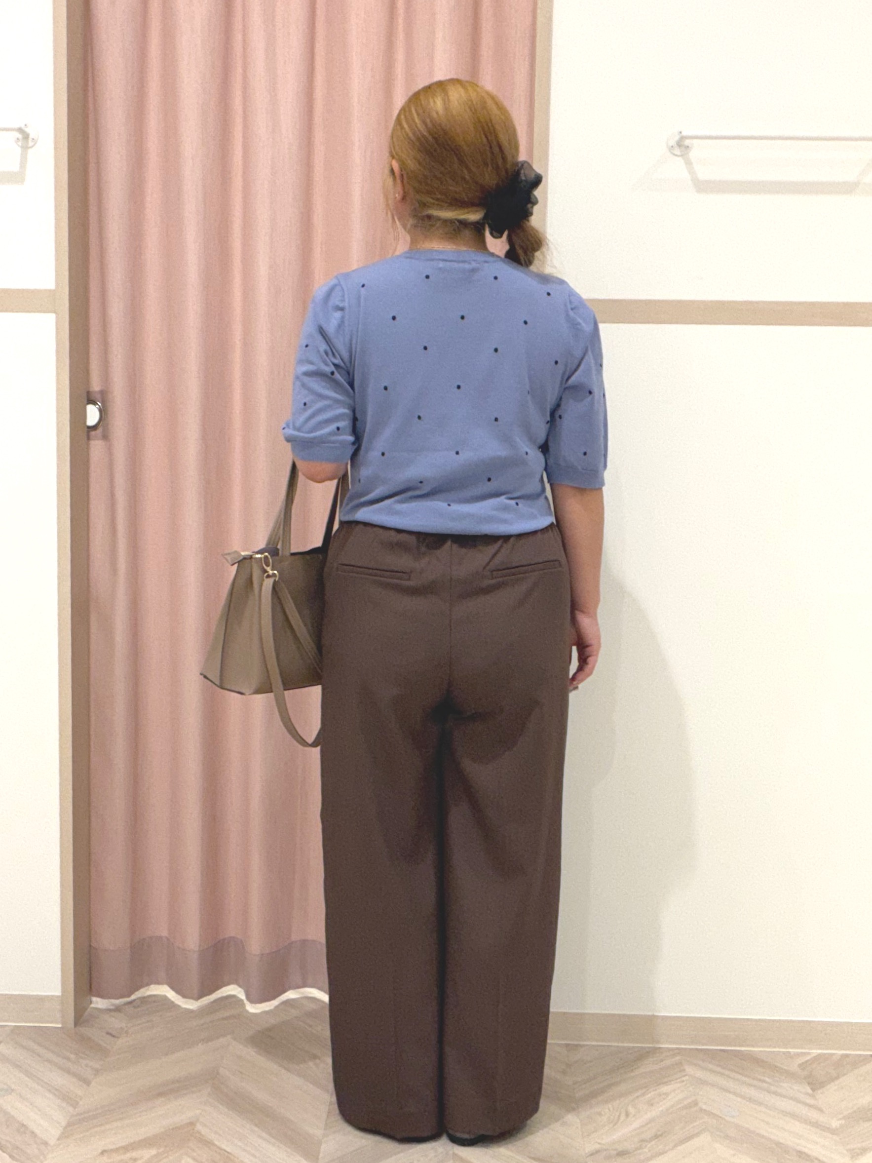 まちゃんなちゃんさんの「SHOO･LA･RUE｜【ひんやり/S-LL】大人フェミニン ドット刺繍ニット」を使ったコーディネート