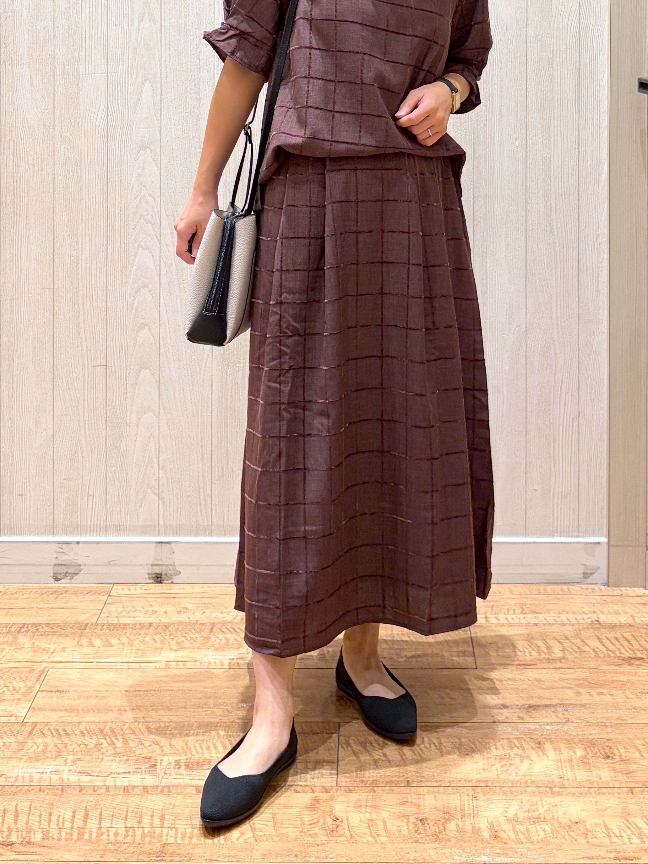 shirayuuuさんの「SHOO･LA･RUE｜【セットアップ可/S-LL】モールチェックで上品に タックスリーブ ブラウス」を使ったコーディネート