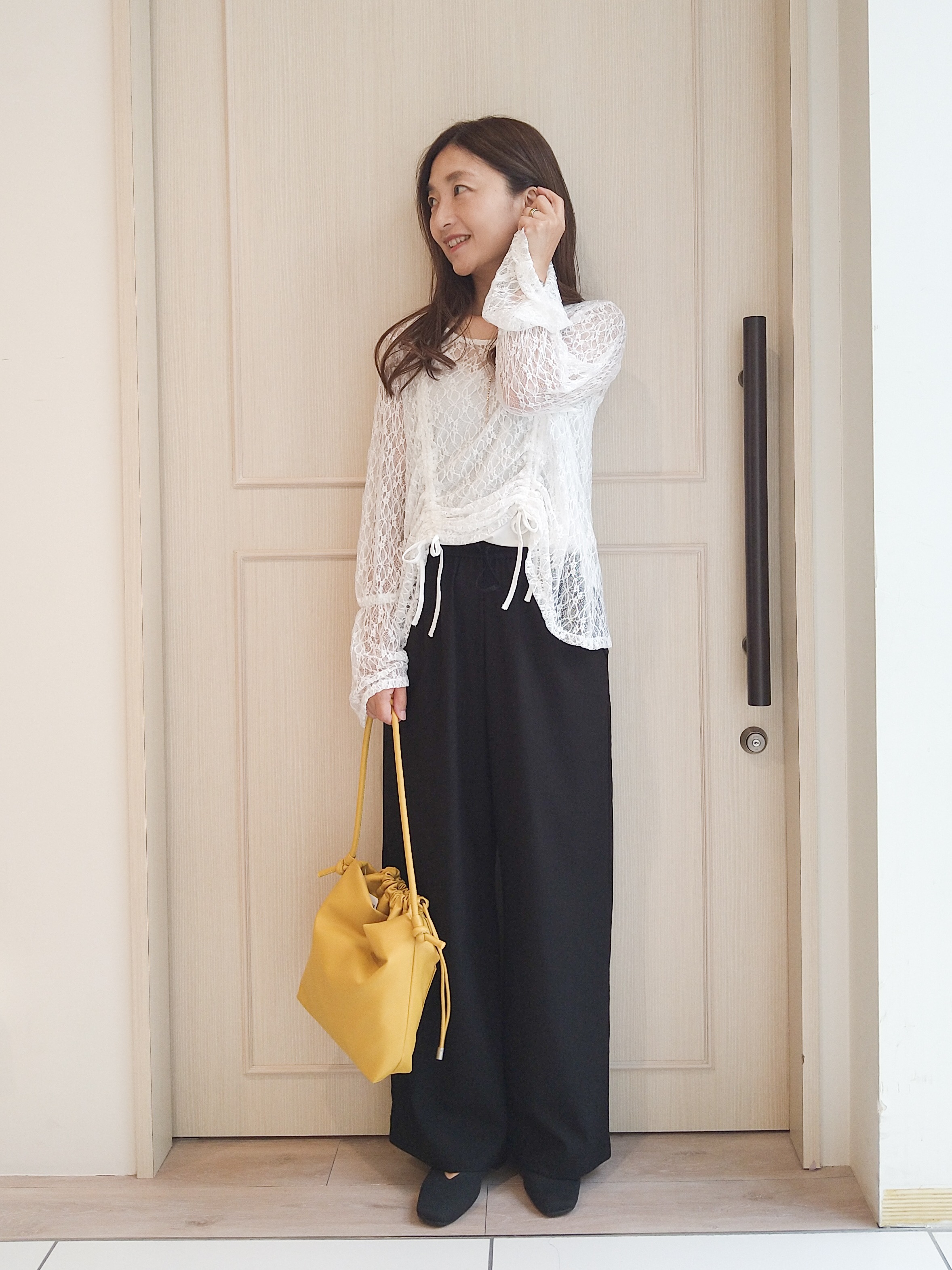 mi-saさんの「SHOO･LA･RUE｜レースで華やかに映える 旬な透け感の レースシャーリングトップス」を使ったコーディネート