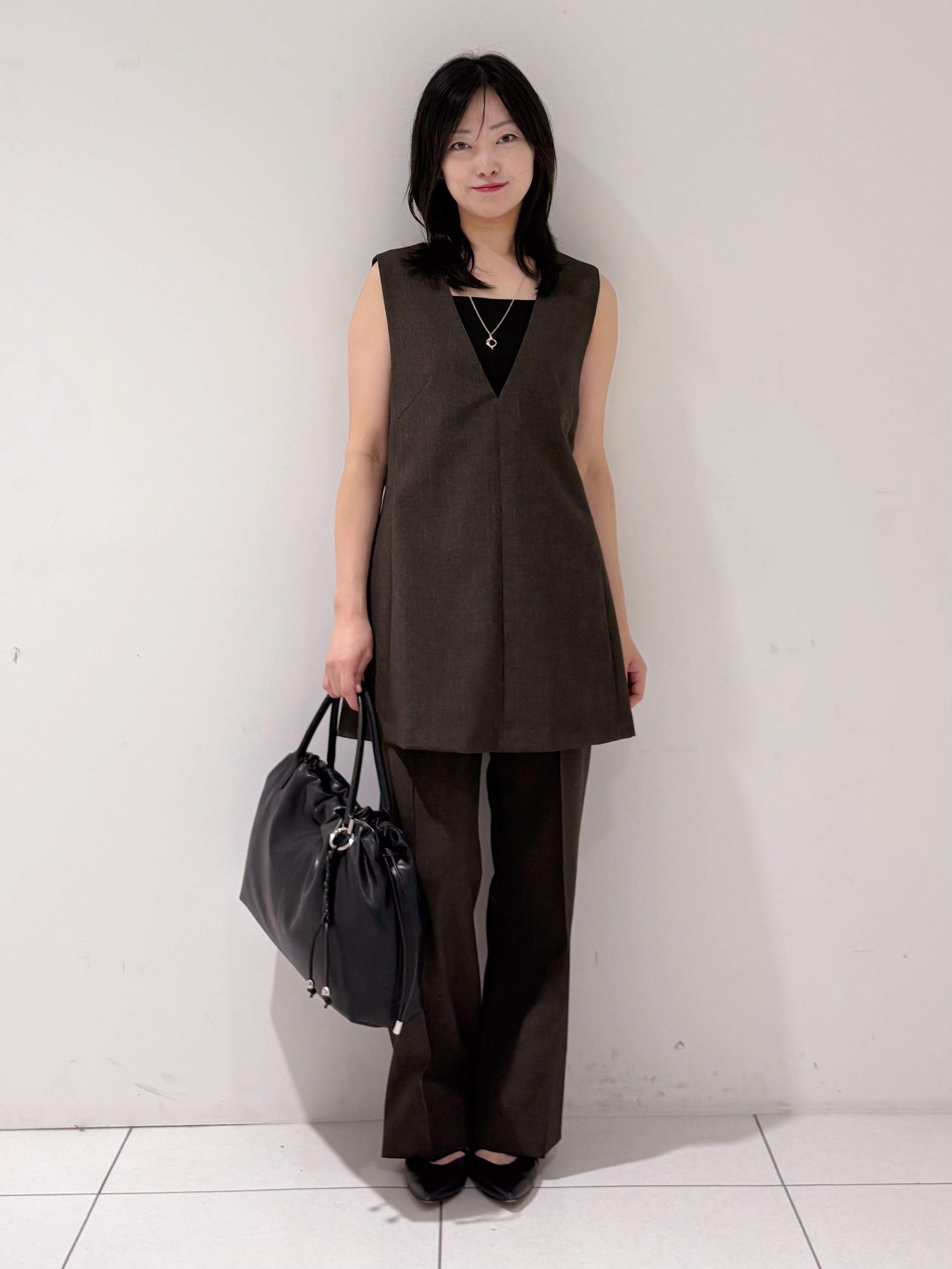 momokoさんの「INDIVI｜【洗える／前後2WAY】インナータンクトップ」を使ったコーディネート