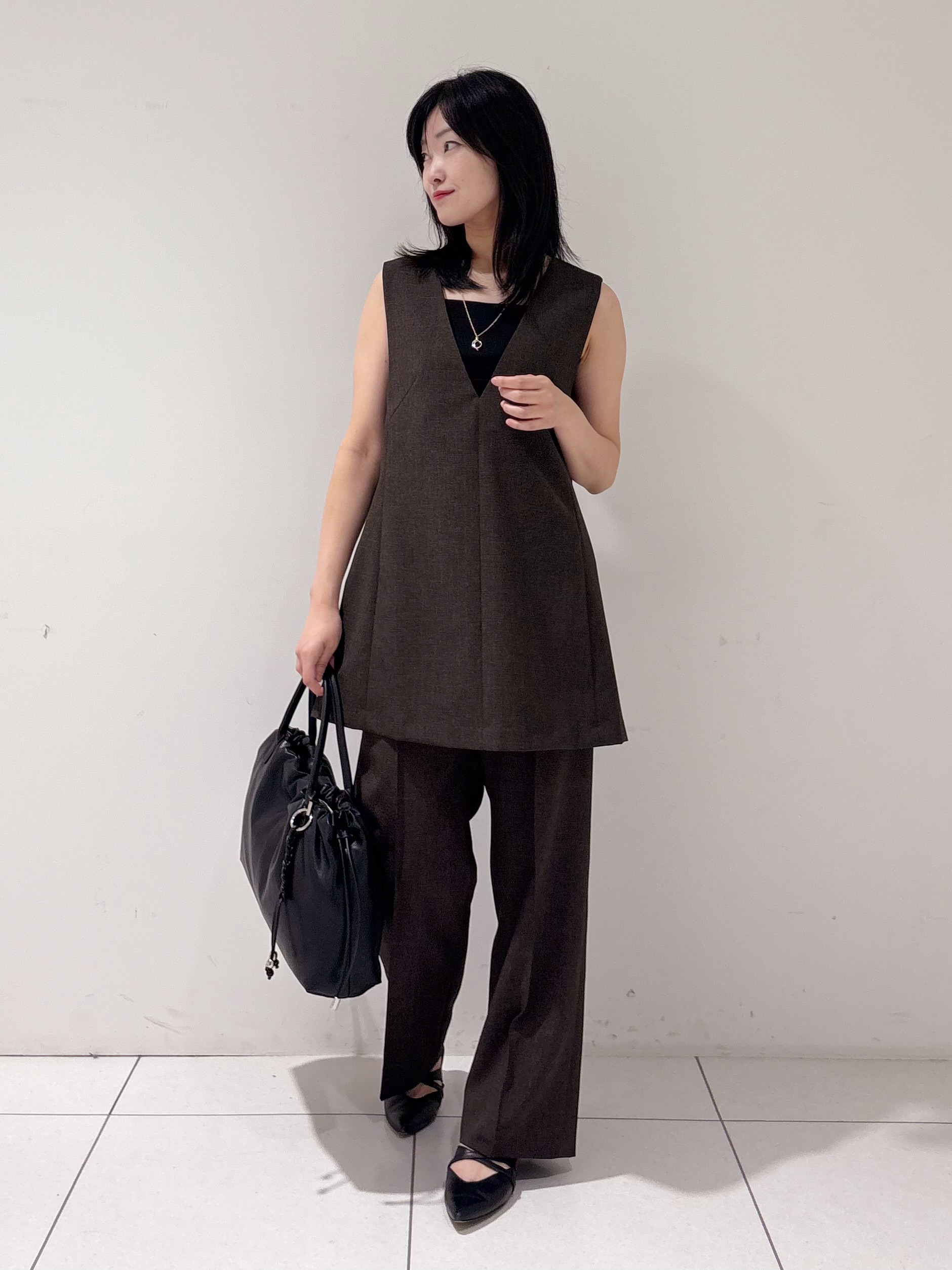 momokoさんの「INDIVI｜【洗える／前後2WAY】インナータンクトップ」を使ったコーディネート