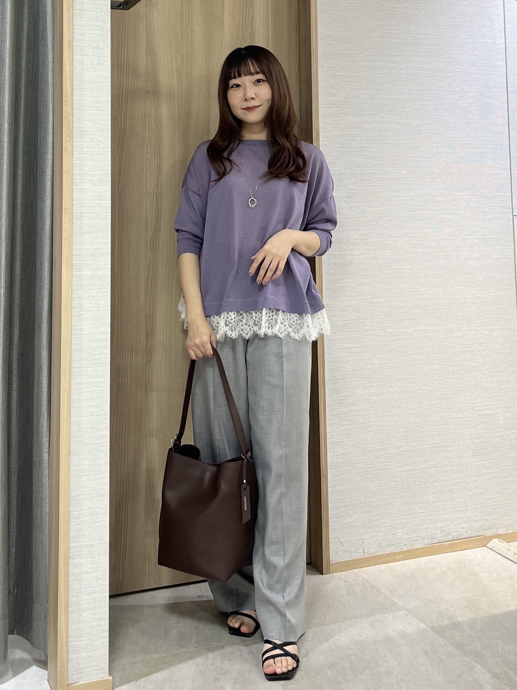 KAHOさんの「UNTITLED｜レースドッキングニットプルオーバー」を使ったコーディネート