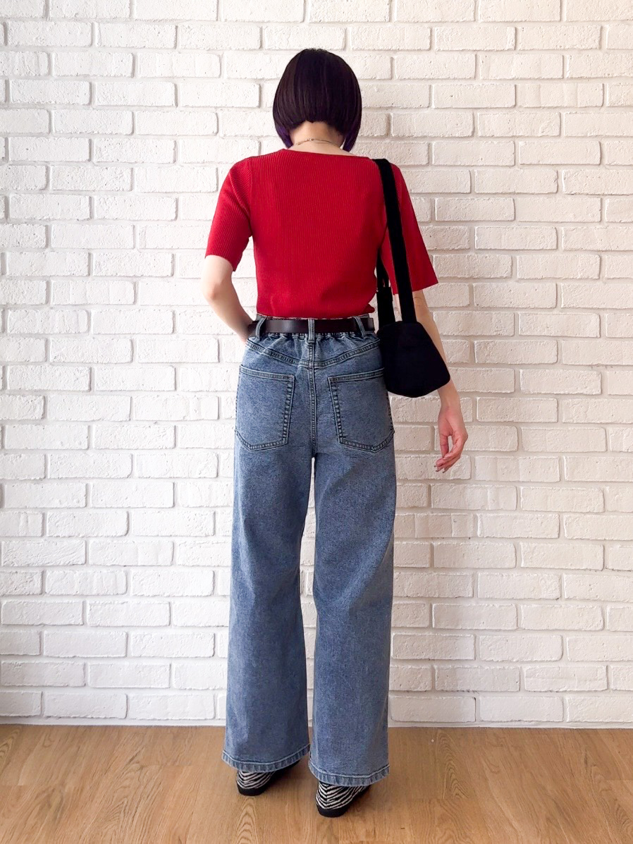 𝐜𝐡𝐢𝐤𝐚さんの「SHOO･LA･RUE｜【毛玉になりにくい/洗濯機可/S-LL】お顔まわりをシャープに。5分袖スクエアトップス」を使ったコーディネート