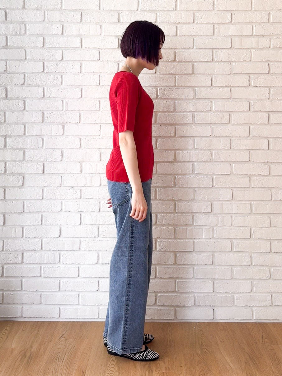 𝐜𝐡𝐢𝐤𝐚さんの「SHOO･LA･RUE｜【毛玉になりにくい/洗濯機可/S-LL】お顔まわりをシャープに。5分袖スクエアトップス」を使ったコーディネート