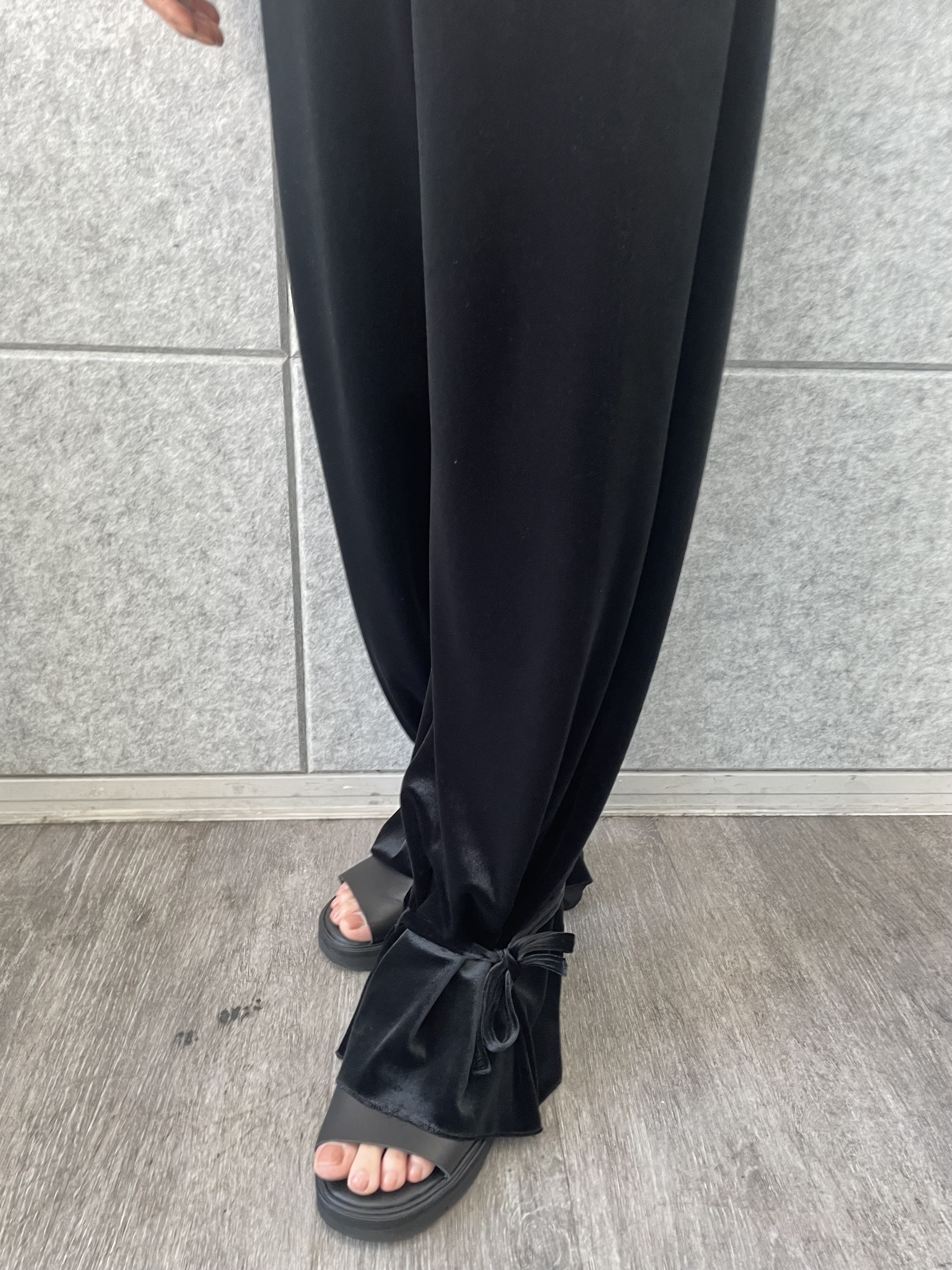 丸山加奈子さんの「CODE A｜design short vest」を使ったコーディネート