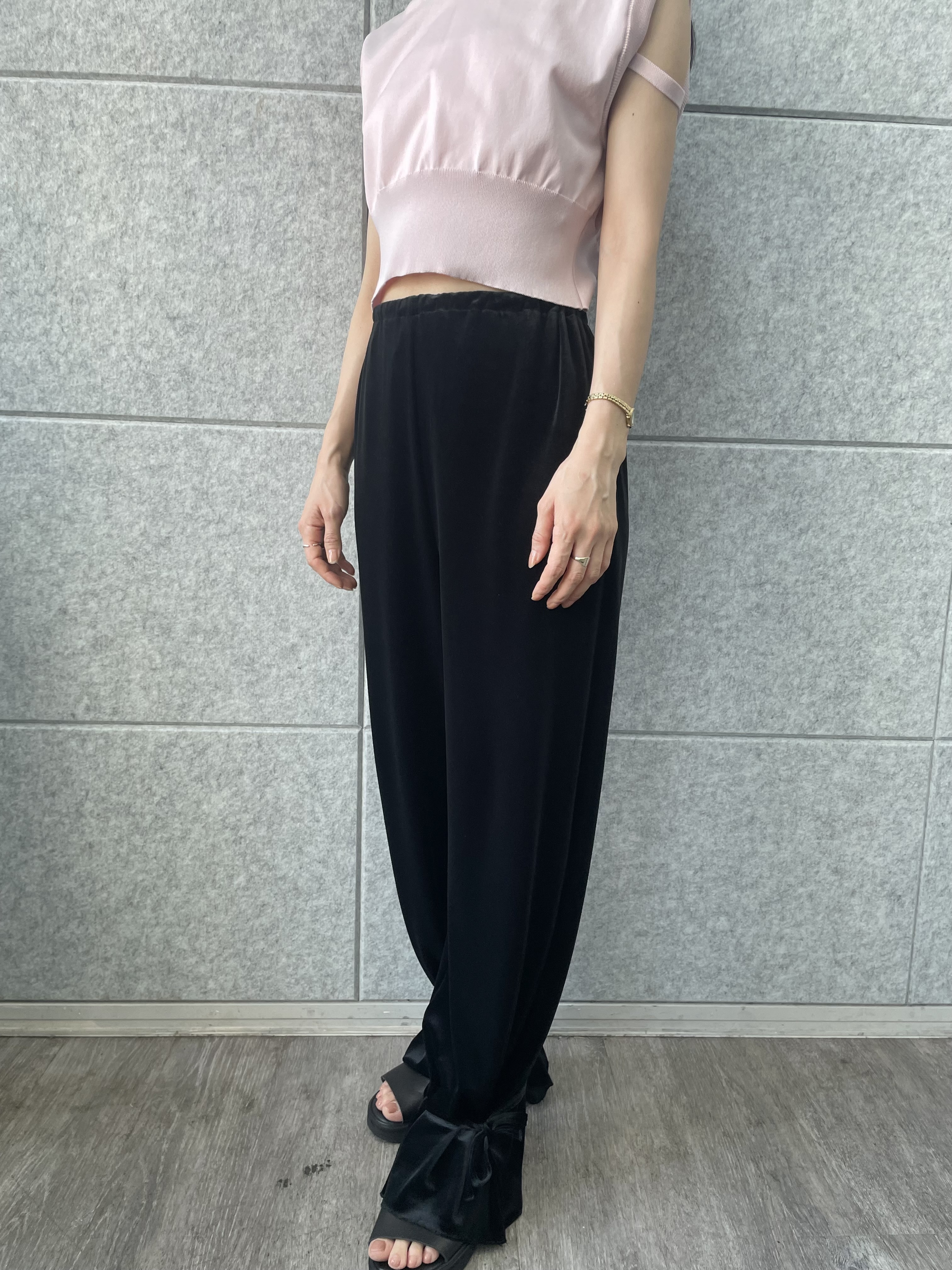 丸山加奈子さんの「CODE A｜design short vest」を使ったコーディネート