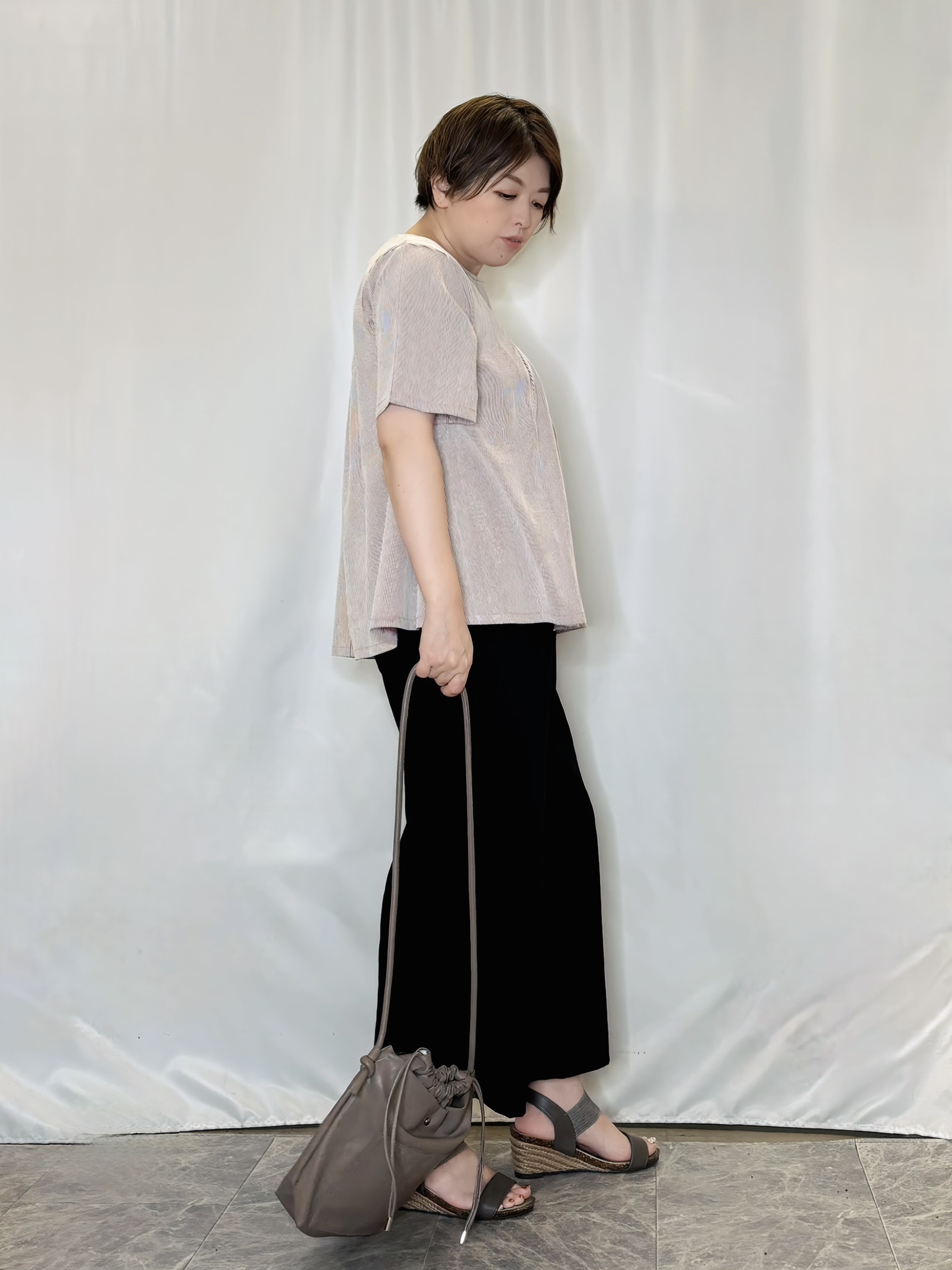たみさんの「SHOO･LA･RUE｜【洗濯機可/S-LL】インせずすっきり見え ストライプ柄タックトップス」を使ったコーディネート