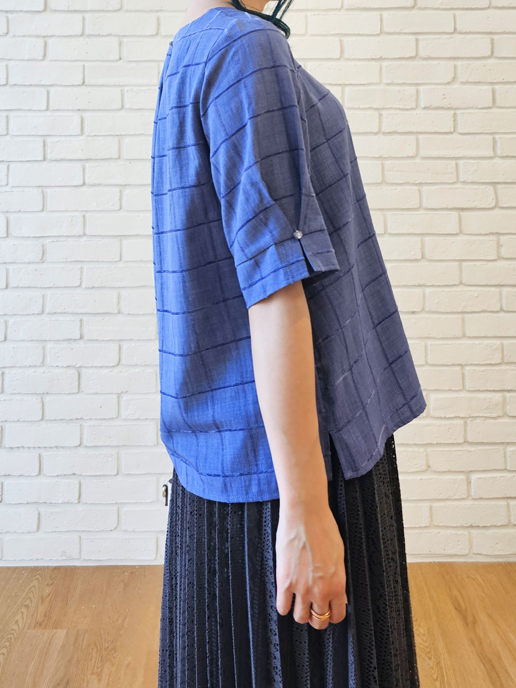 ゆゆさんの「SHOO･LA･RUE｜【セットアップ可/S-LL】モールチェックで上品に タックスリーブ ブラウス」を使ったコーディネート
