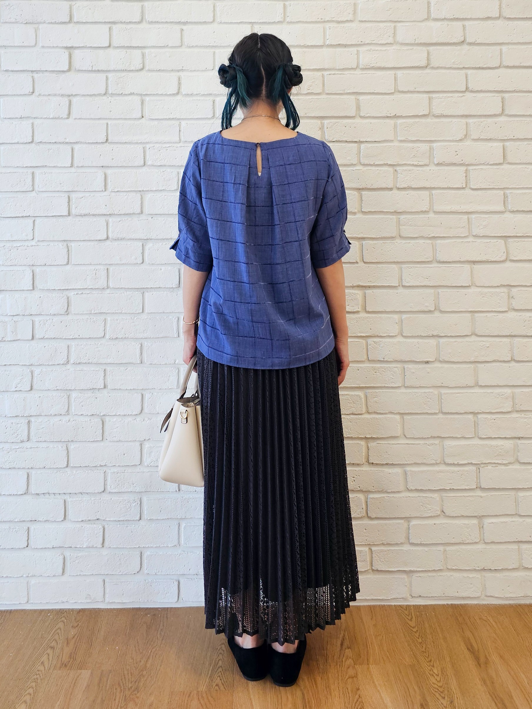 ゆゆさんの「SHOO･LA･RUE｜【セットアップ可/S-LL】モールチェックで上品に タックスリーブ ブラウス」を使ったコーディネート