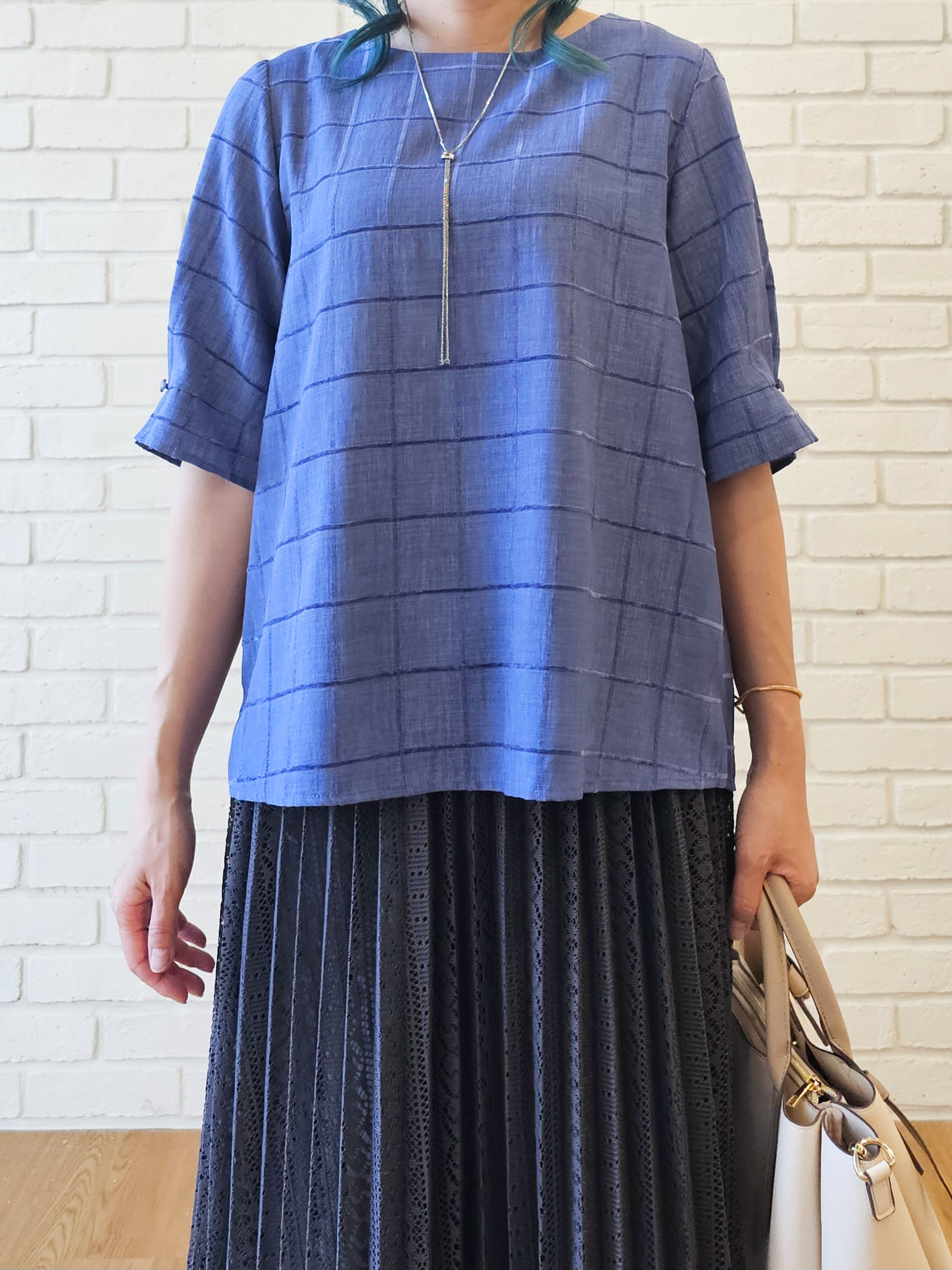 ゆゆさんの「SHOO･LA･RUE｜【セットアップ可/S-LL】モールチェックで上品に タックスリーブ ブラウス」を使ったコーディネート