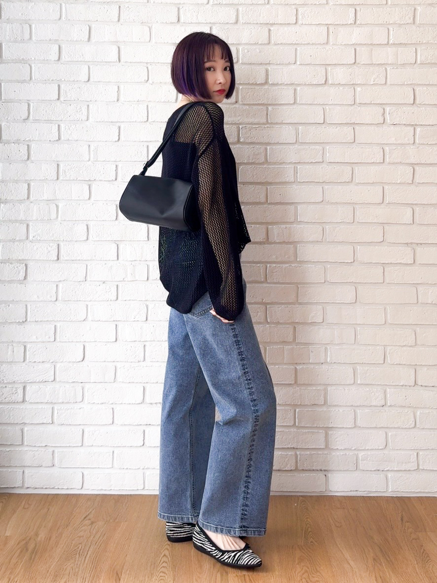 𝐜𝐡𝐢𝐤𝐚さんの「SHOO･LA･RUE｜【2点セット/洗濯機可/S-LL】ヘンリーネックメッシュニット+タンクトップセット」を使ったコーディネート