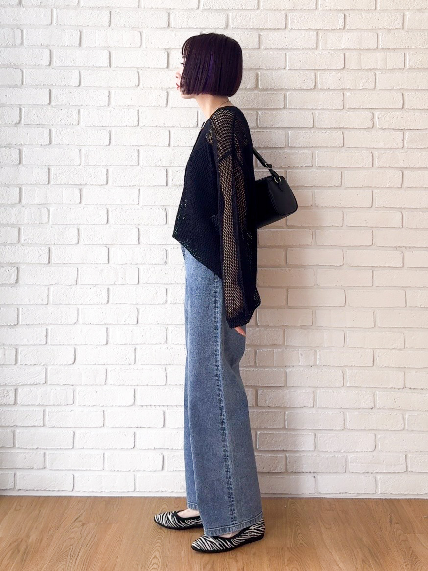 𝐜𝐡𝐢𝐤𝐚さんの「SHOO･LA･RUE｜【2点セット/洗濯機可/S-LL】ヘンリーネックメッシュニット+タンクトップセット」を使ったコーディネート