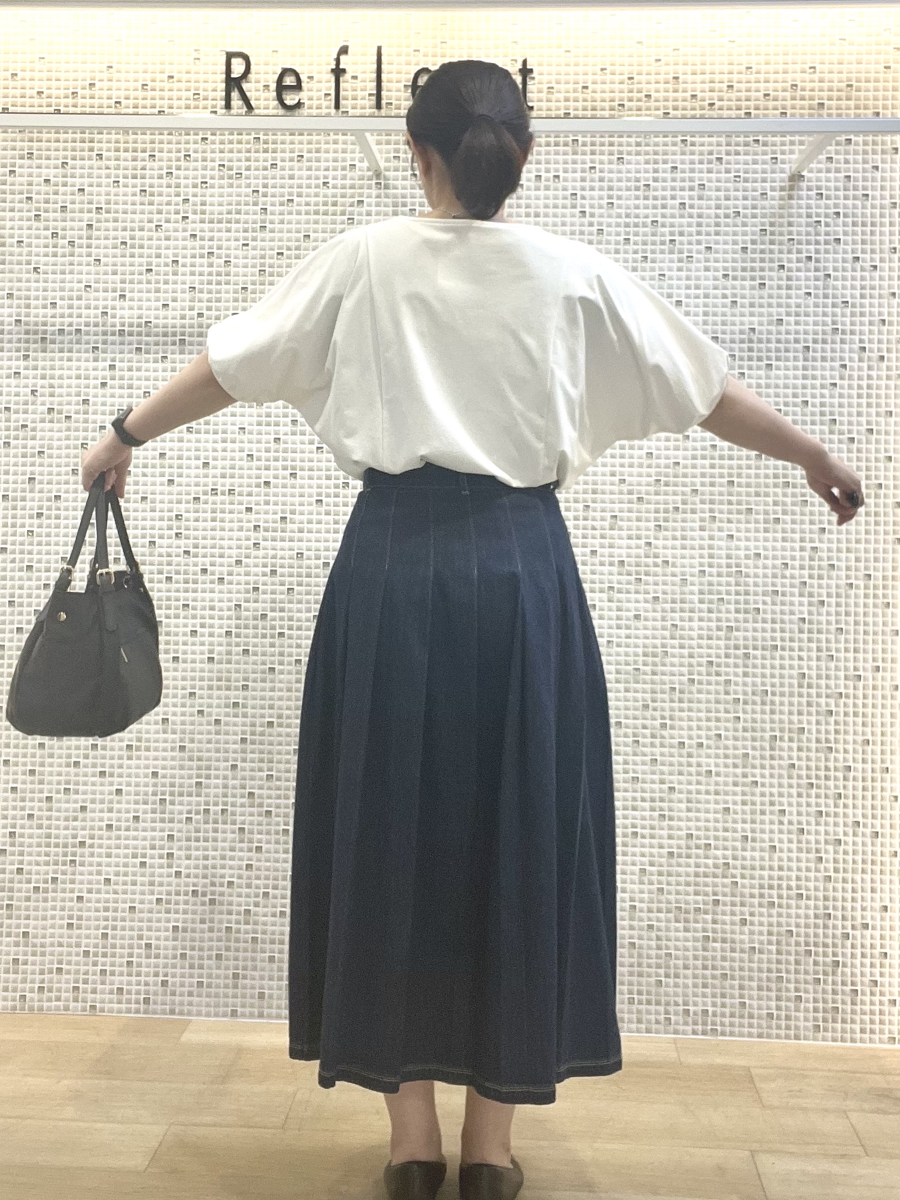KAOさんの「Reflect｜【UVカット／接触冷感／吸水速乾】ギャザースリーブカットソー」を使ったコーディネート