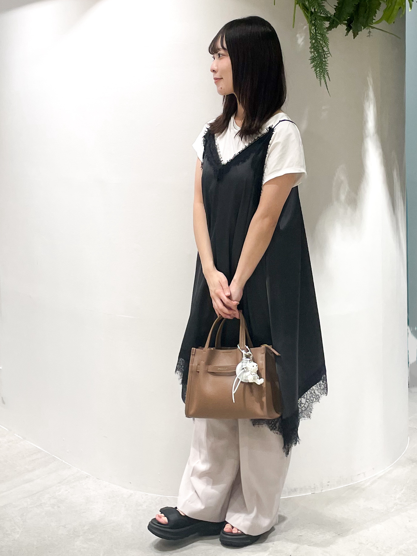 mikiさんの「OPAQUE.CLIP｜フレンチスリーブカットソー【洗濯機OK】」を使ったコーディネート