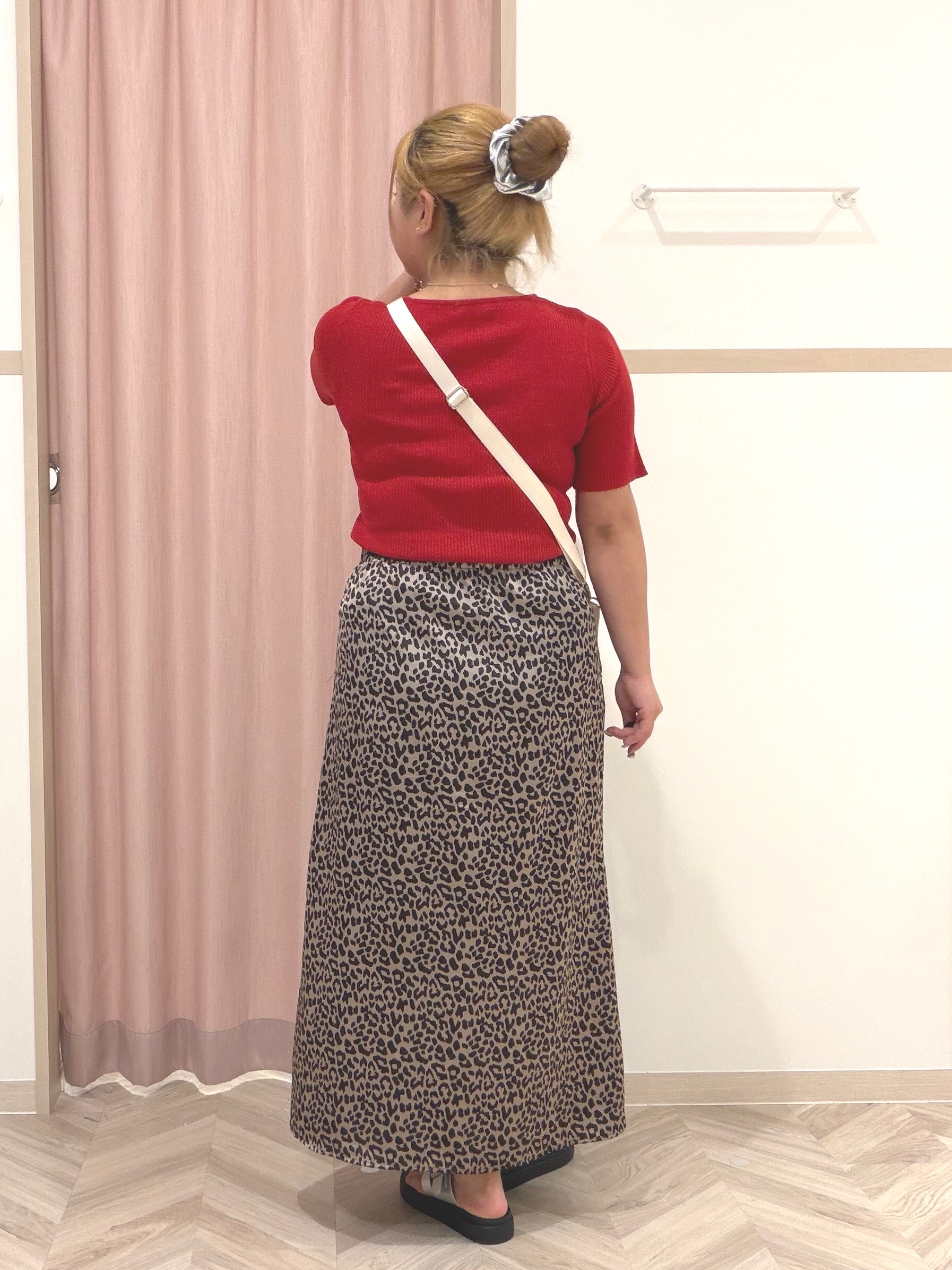まちゃんなちゃんさんの「SHOO･LA･RUE｜【毛玉になりにくい/洗濯機可/S-LL】大人上品な 5分袖スクエアトップス」を使ったコーディネート