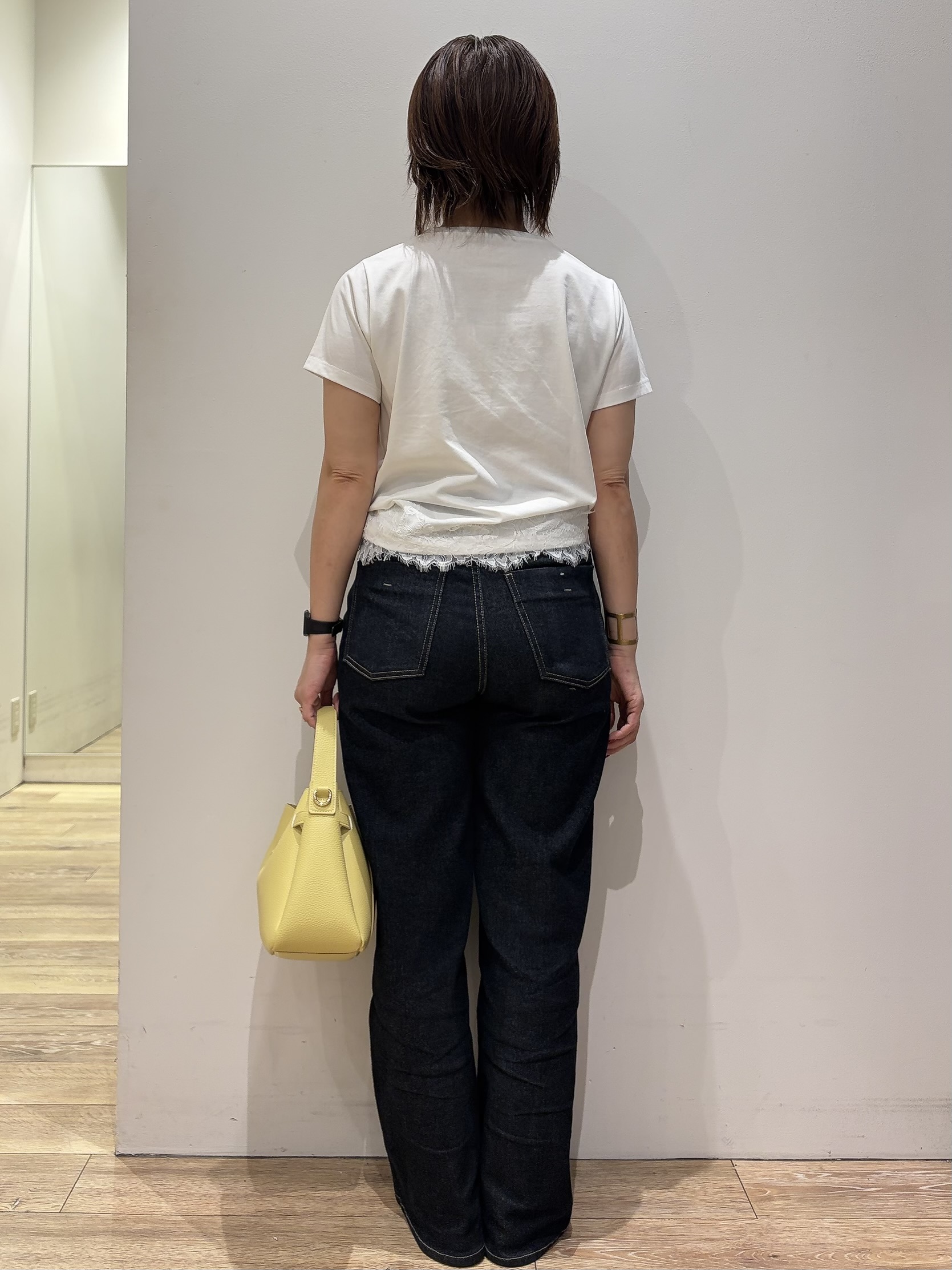 YUKOさんの「index｜【接触冷感／UVケア】裾レースロゴTシャツ《洗濯機OK／S-3L》」を使ったコーディネート