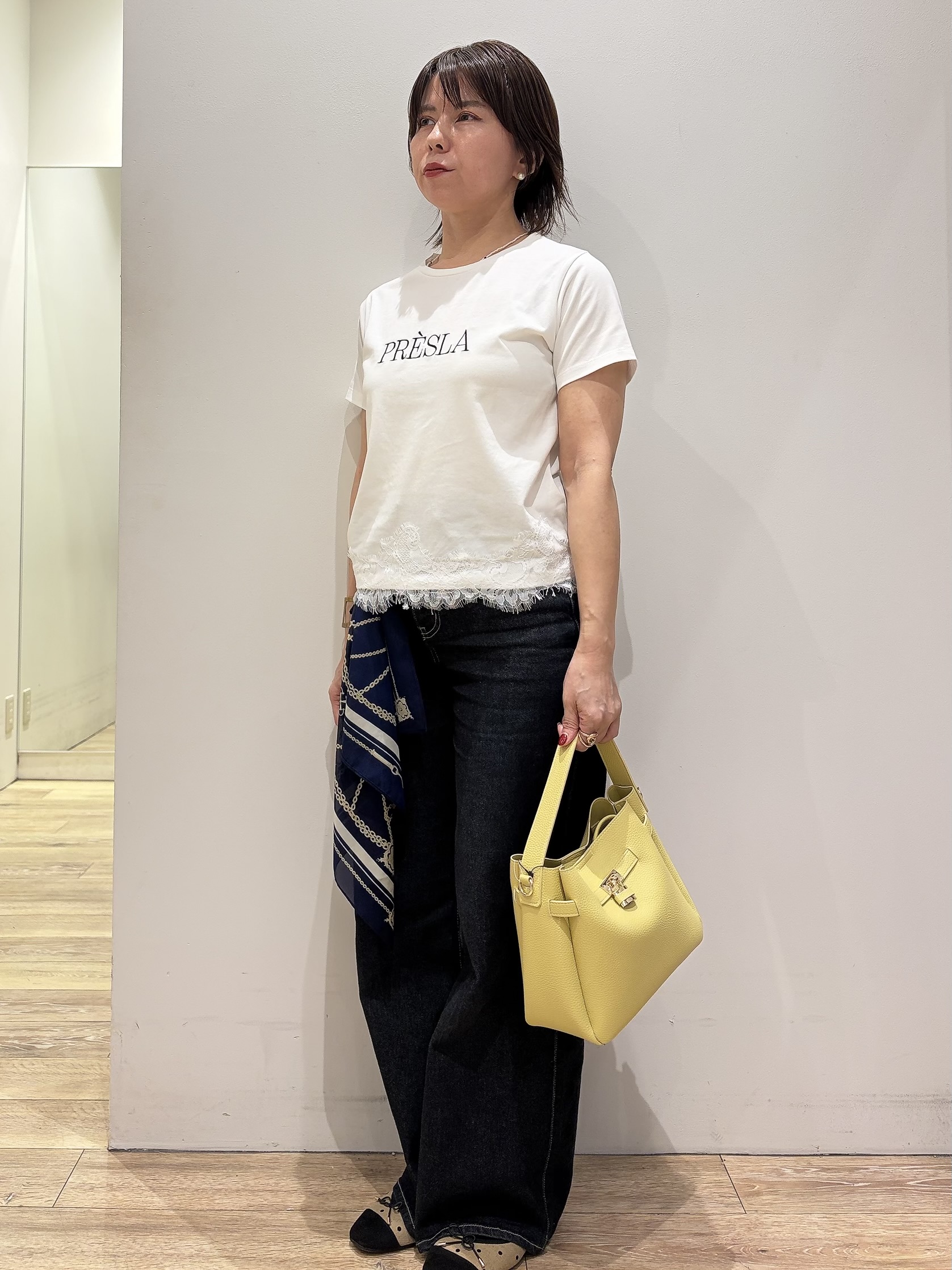 YUKOさんの「index｜【接触冷感／UVケア】裾レースロゴTシャツ《洗濯機OK／S-3L》」を使ったコーディネート