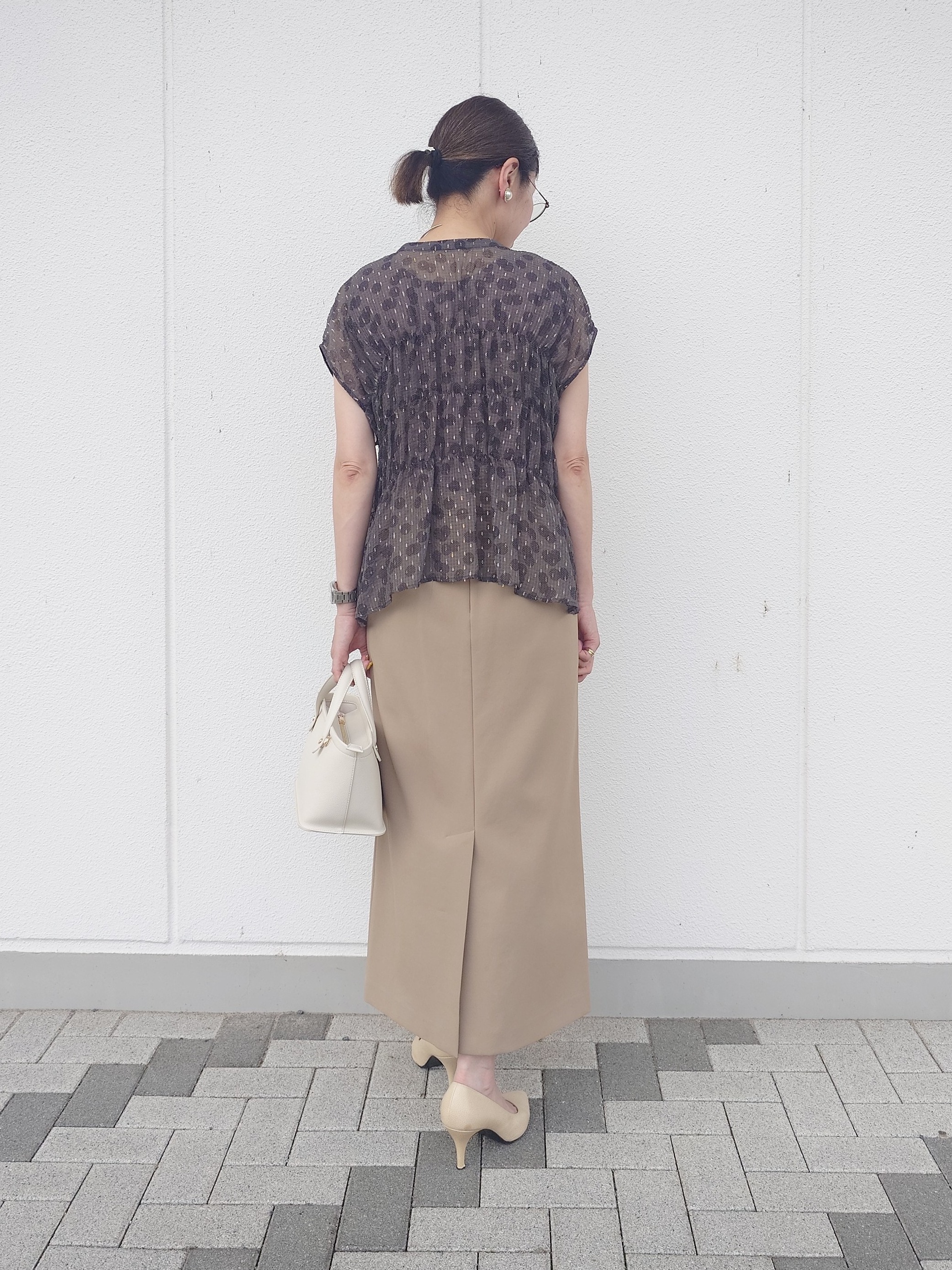 MUTSUKOさんの「UNTITLED｜ヴィンテージドットブラウス」を使ったコーディネート