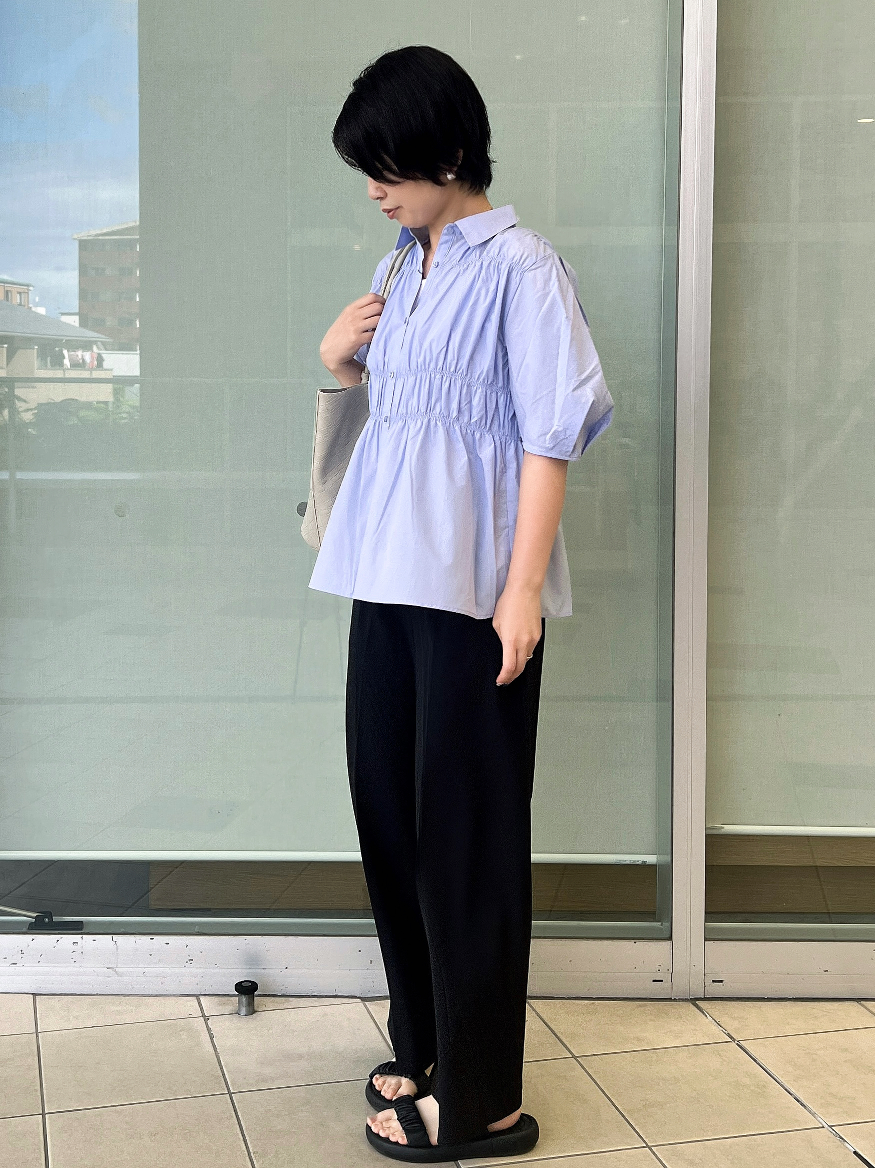 yo-koさんの「OPAQUE.CLIP｜シャーリングブラウス【洗濯機OK】」を使ったコーディネート