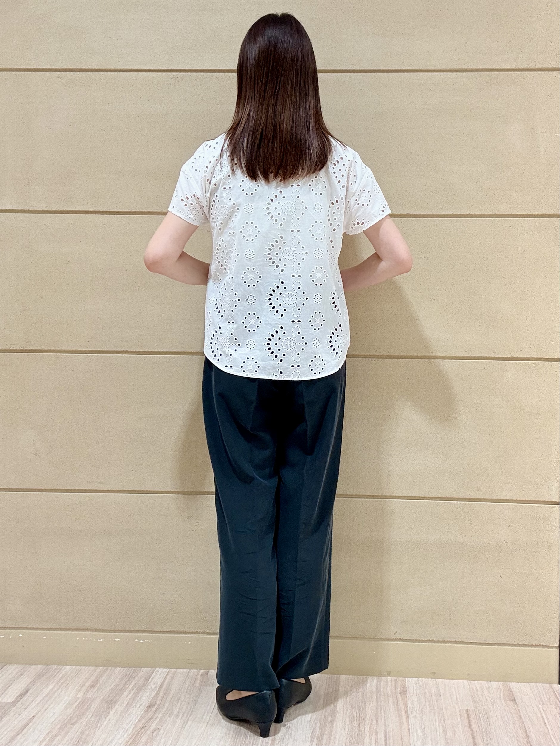 Marさんの「Reflect｜【通勤◎】カットワーク刺繍レース シャツブラウス」を使ったコーディネート