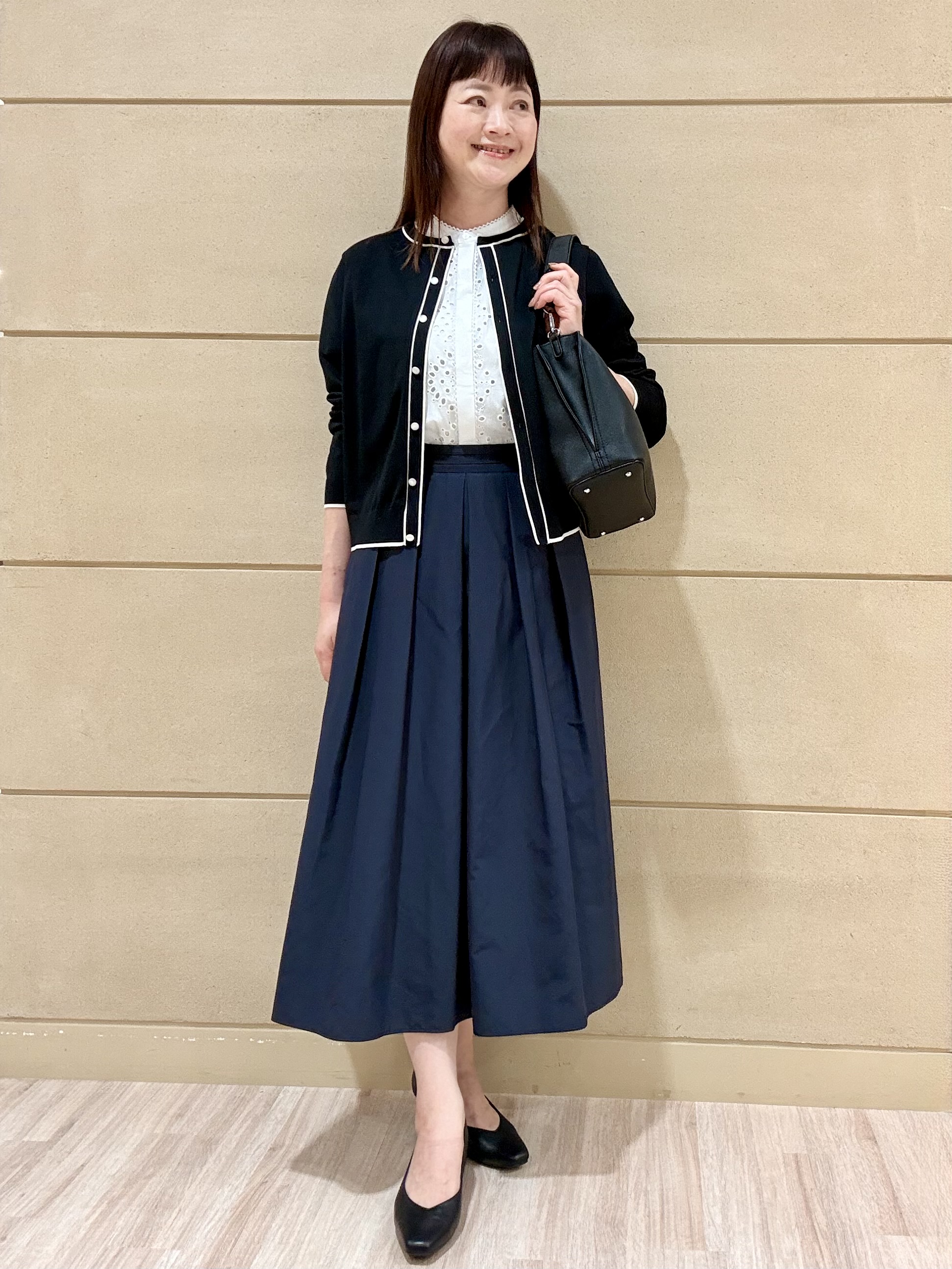 Marさんの「Reflect｜【通勤◎】カットワーク刺繍レース シャツブラウス」を使ったコーディネート