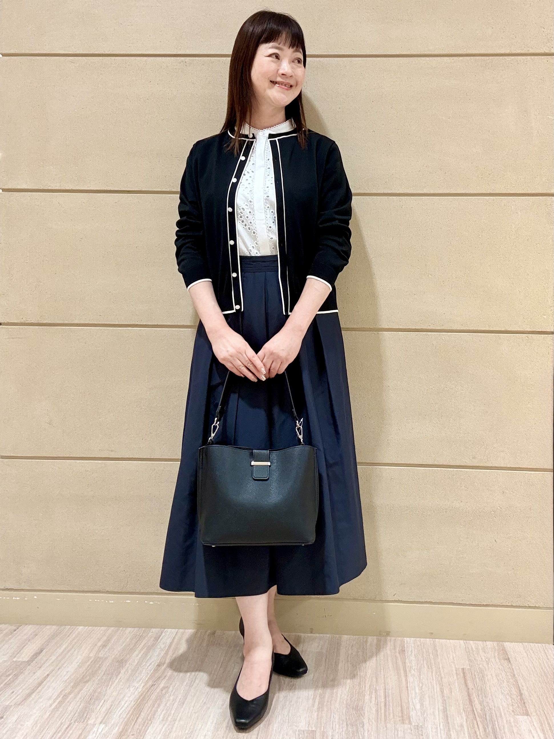 Marさんの「Reflect｜【通勤◎】カットワーク刺繍レース シャツブラウス」を使ったコーディネート