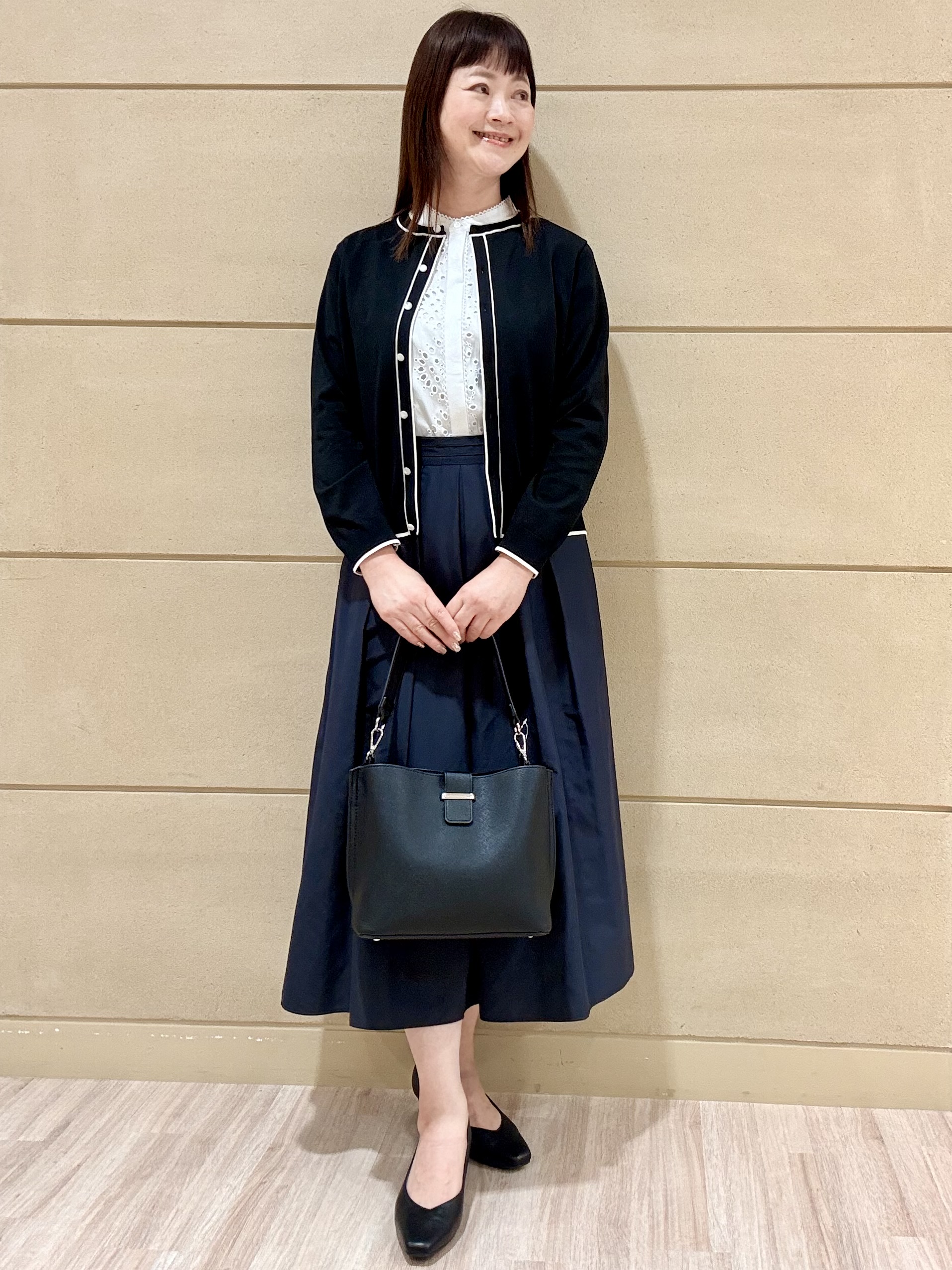 Marさんの「Reflect｜【通勤◎】カットワーク刺繍レース シャツブラウス」を使ったコーディネート