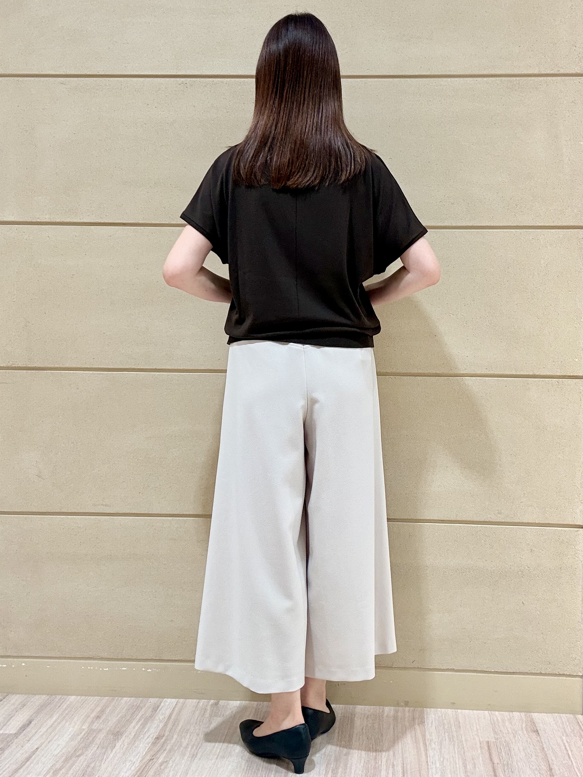 Marさんの「Reflect｜【二の腕カバー／手洗い可】ネックレース フレンチスリーブニット」を使ったコーディネート