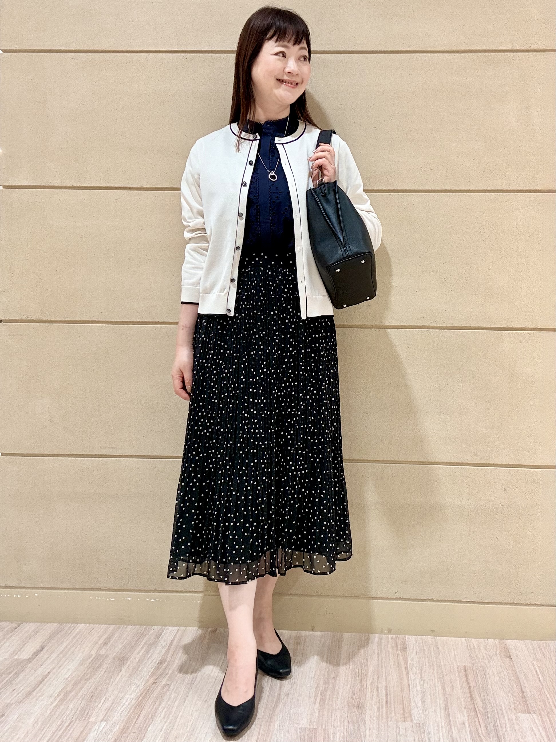 Marさんの「Reflect｜【通勤◎】カットワーク刺繍レース シャツブラウス」を使ったコーディネート