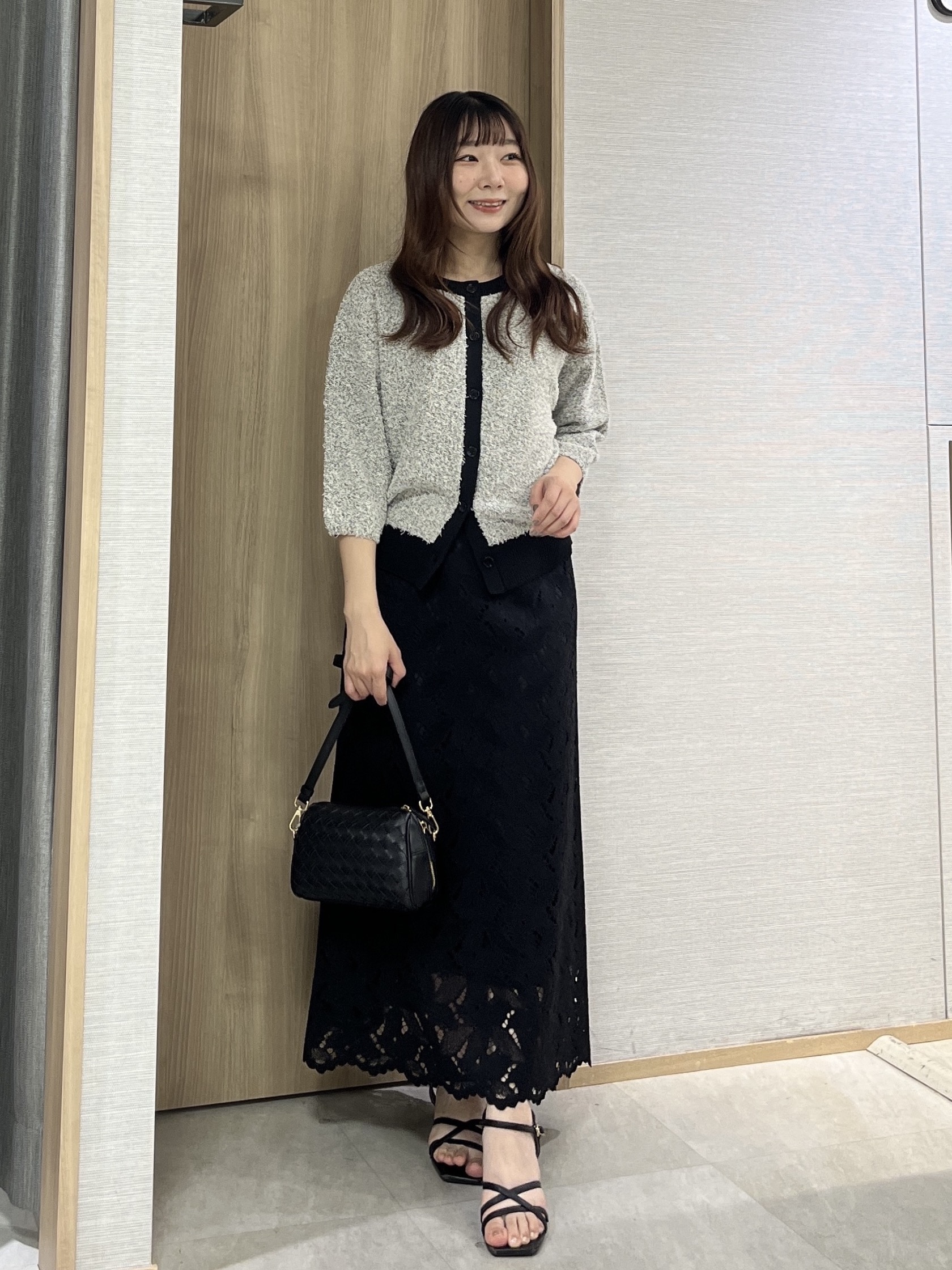 KAHOさんの「UNTITLED｜【前後2WAY】コットン混カールプルオーバー」を使ったコーディネート
