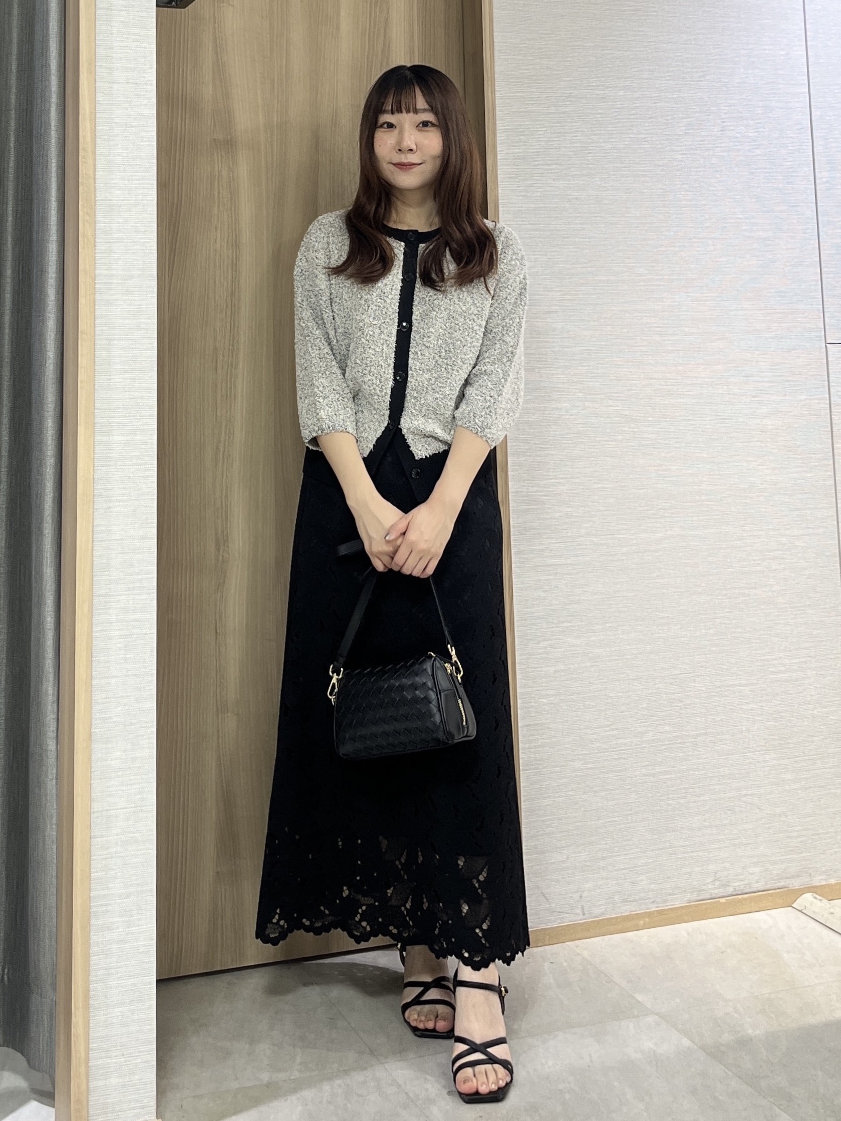 KAHOさんの「UNTITLED｜【前後2WAY】コットン混カールプルオーバー」を使ったコーディネート