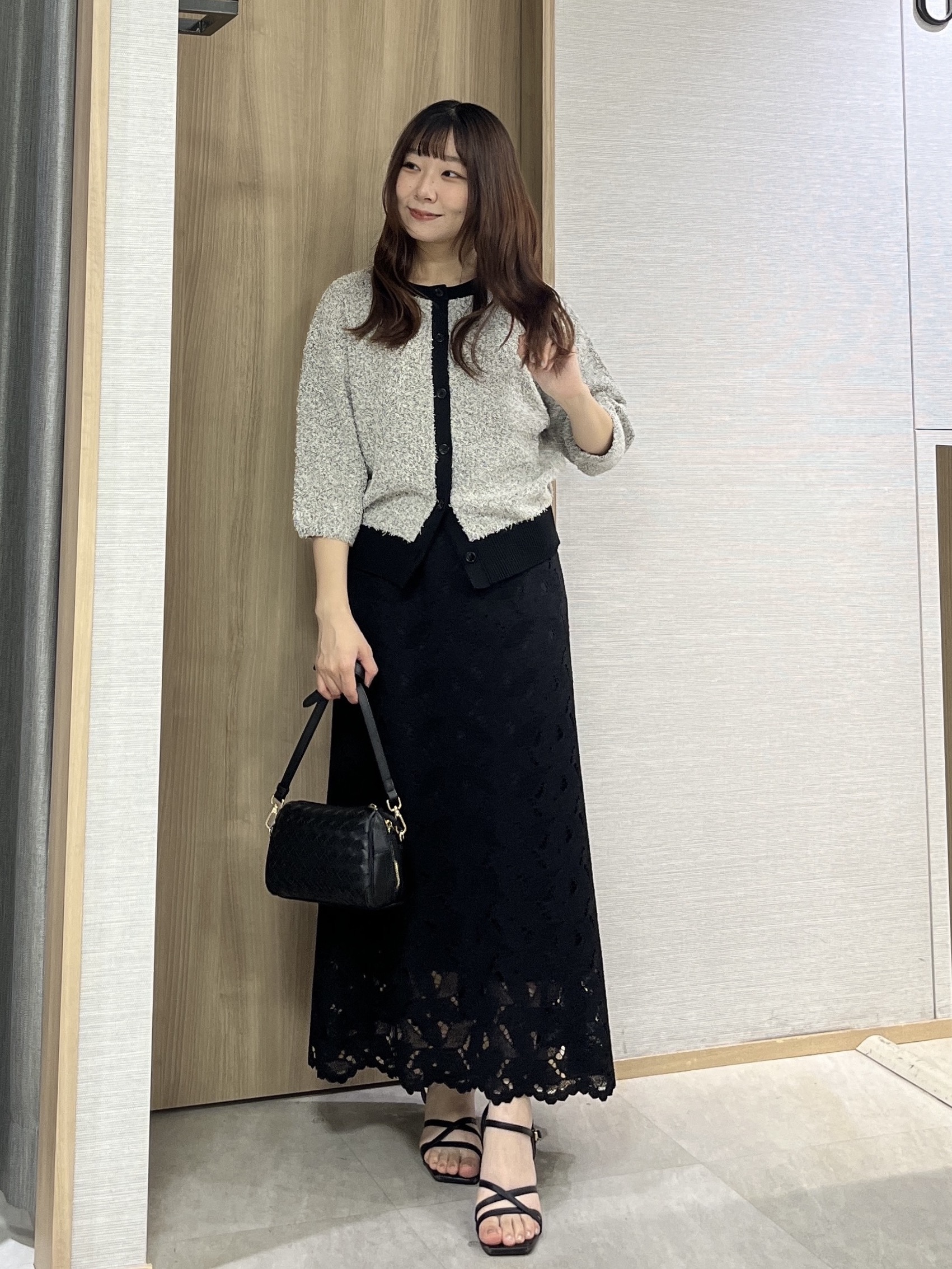 KAHOさんの「UNTITLED｜【前後2WAY】コットン混カールプルオーバー」を使ったコーディネート