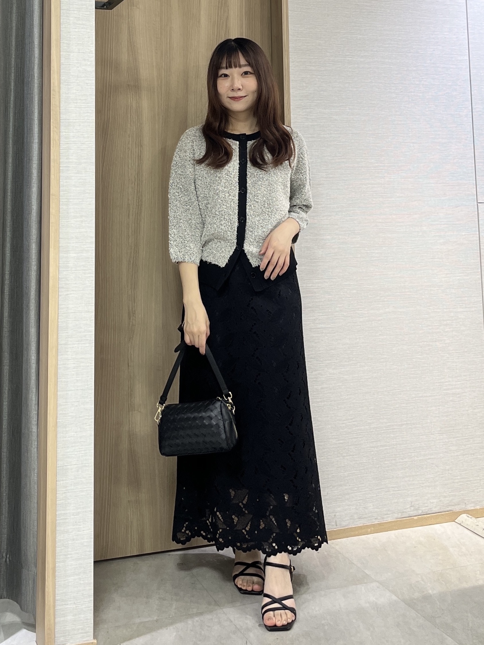 KAHOさんの「UNTITLED｜【前後2WAY】コットン混カールプルオーバー」を使ったコーディネート
