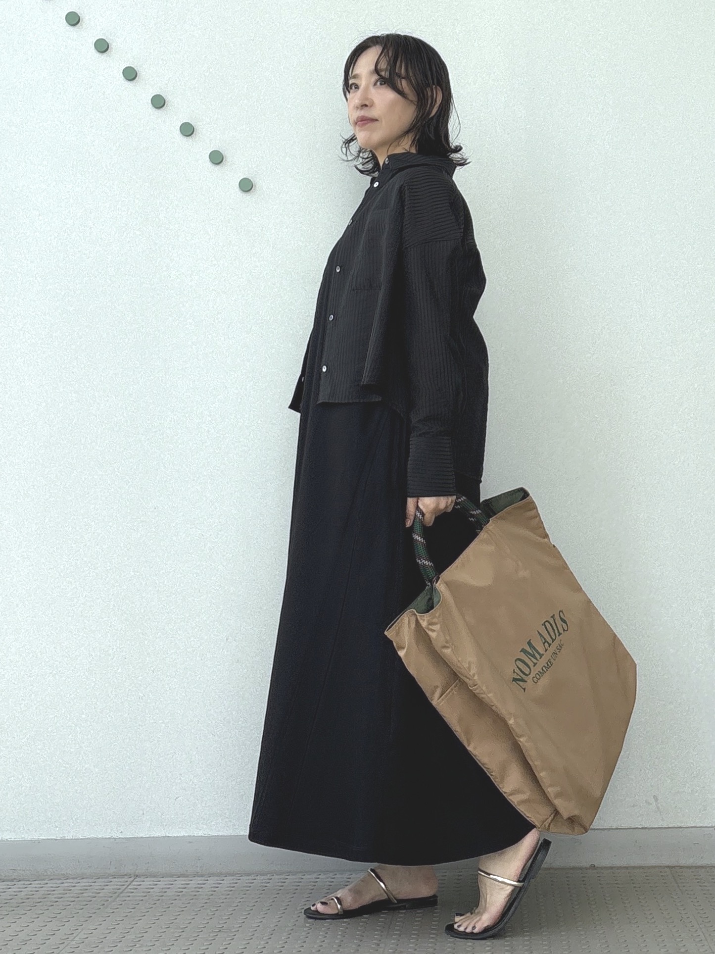 kawamuraさんの「DRESSTERIOR｜【接触冷感／抗菌防臭／消臭/ウォッシャブル】アイスクリアコットン フレンチスリーブワンピース」を使ったコーディネート