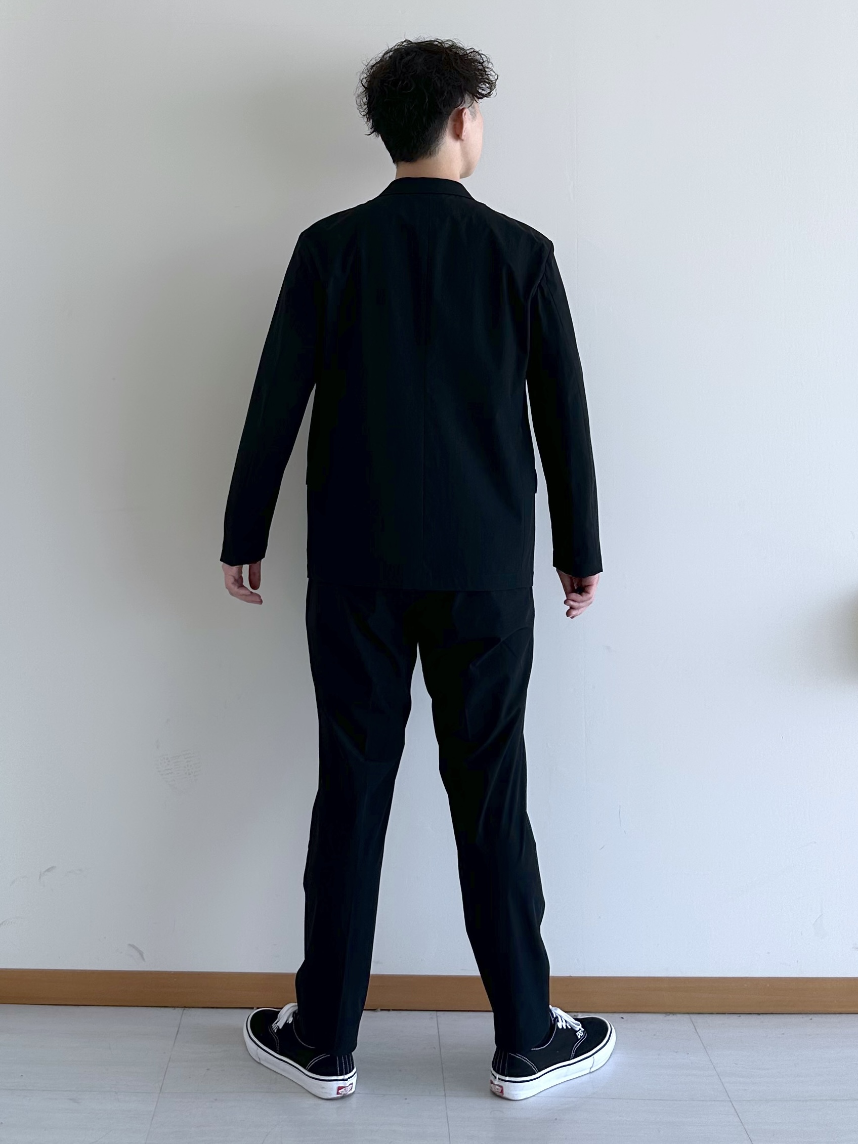 イッシーさんの「TAKEO KIKUCHI｜3Dナイロン ジャケット」を使ったコーディネート