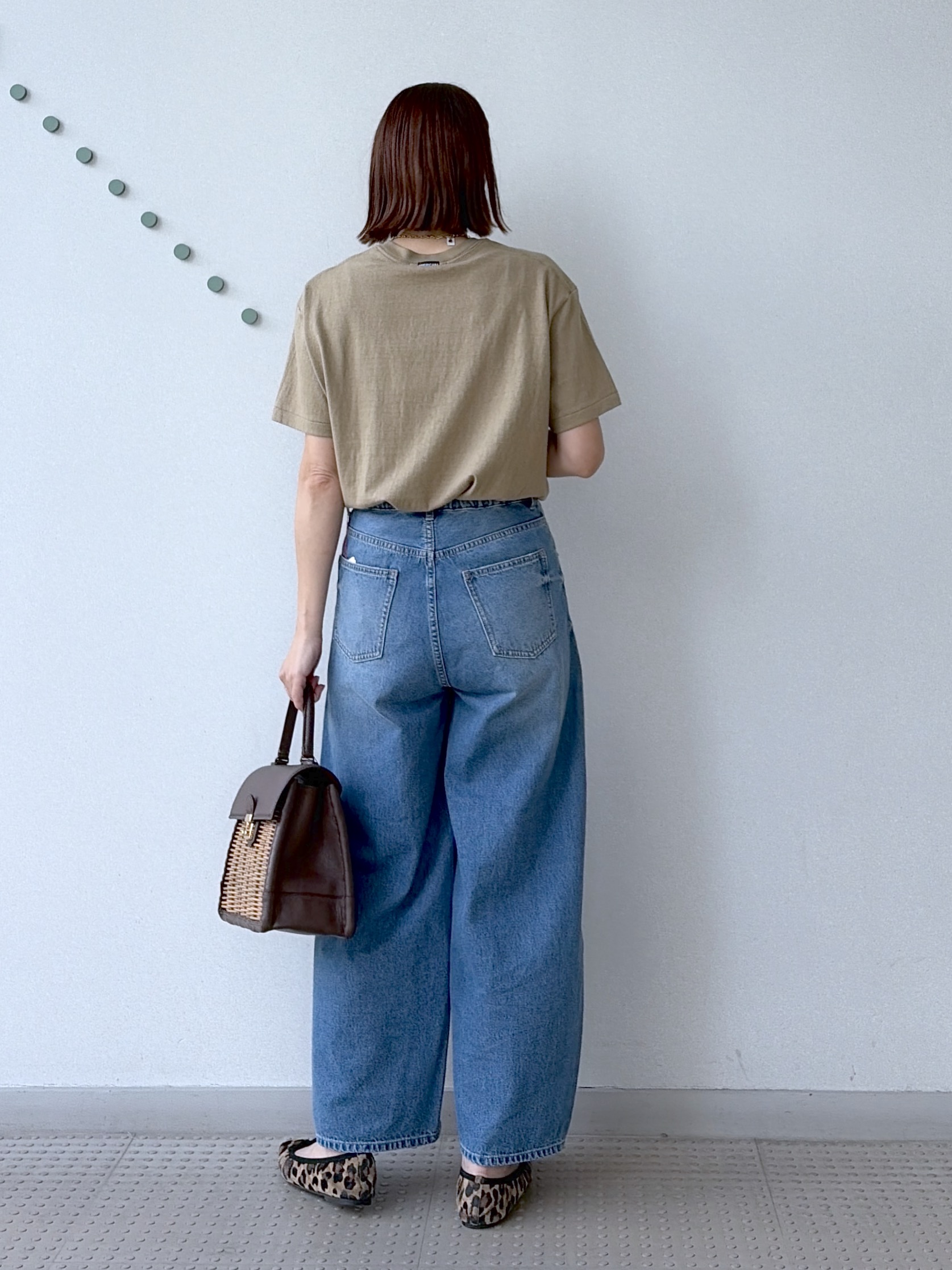 yoshikadoさんの「DRESSTERIOR｜◆Americana（アメリカーナ）Tシャツ」を使ったコーディネート