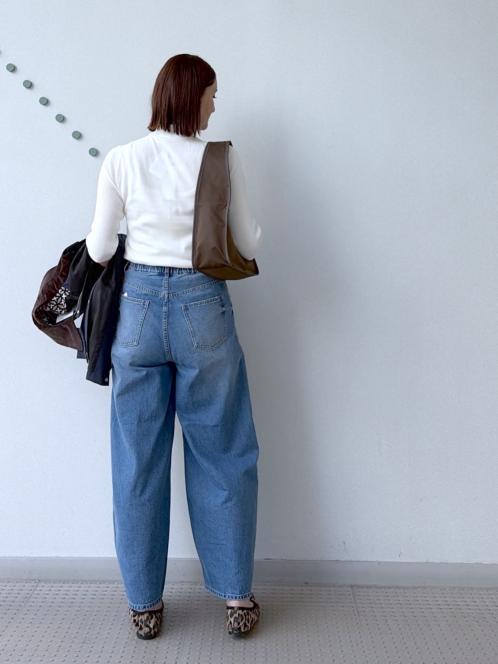 yoshikadoさんの「DRESSTERIOR｜【接触冷感】クールタッチカットハーフスリーブプルオーバー」を使ったコーディネート