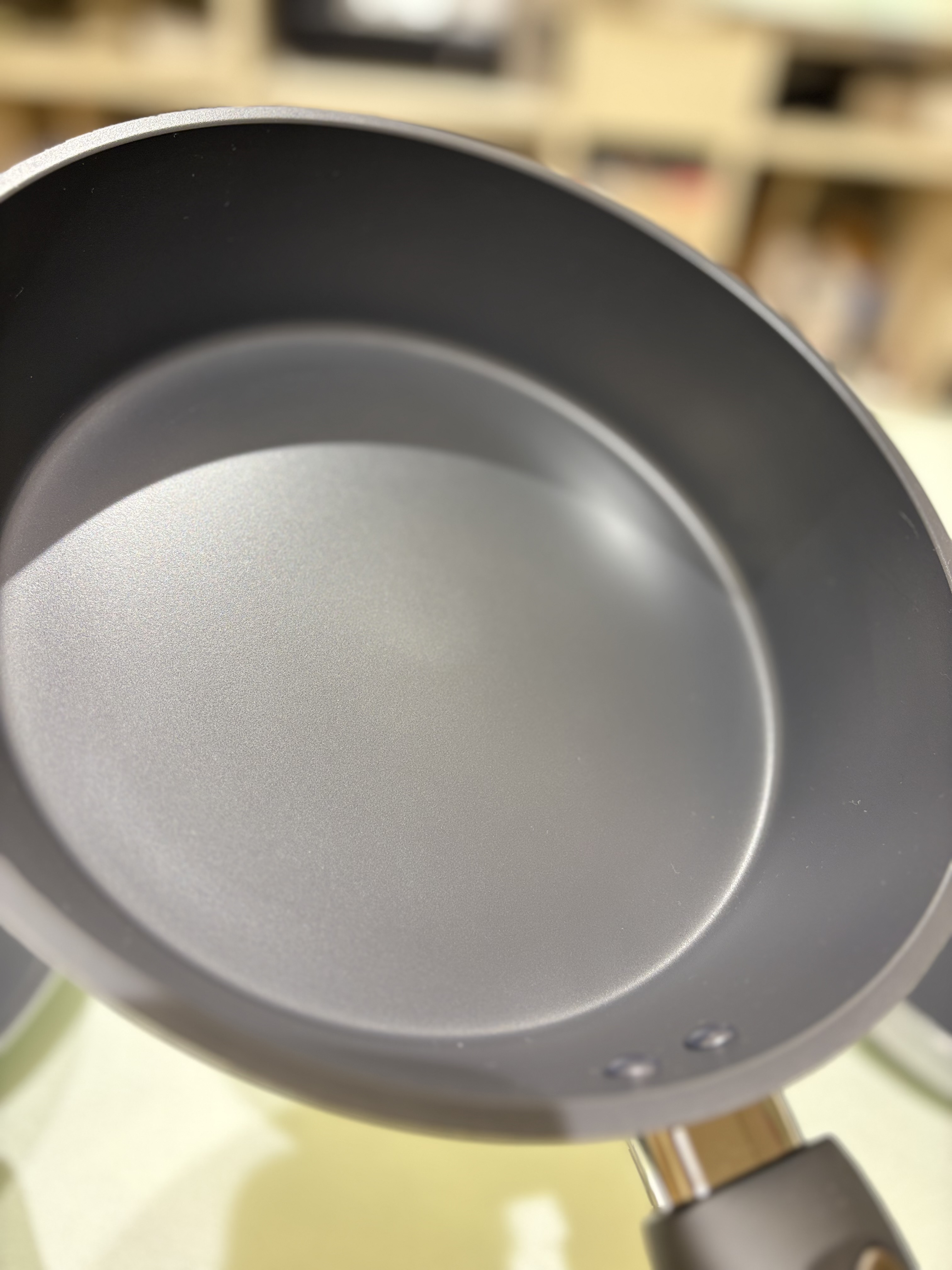 MOLさんの「212 KITCHEN STORE｜プラズマプロ フライパン20cm ＜KEVNHAUN ケヴンハウン＞」を使ったコーディネート