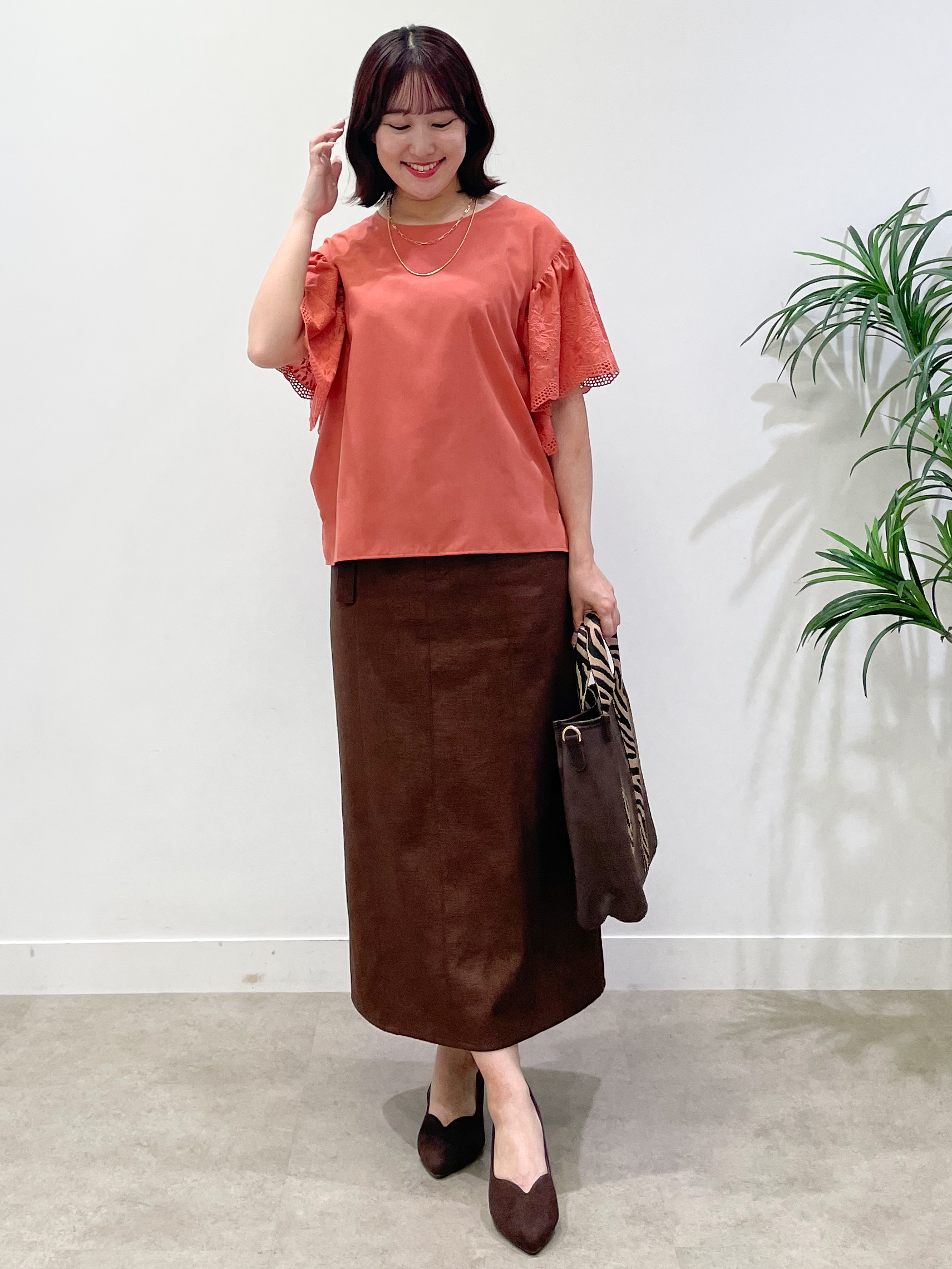 yukariさんの「Reflect｜【通勤◎】スカラップレーススリーブ ブラウス」を使ったコーディネート