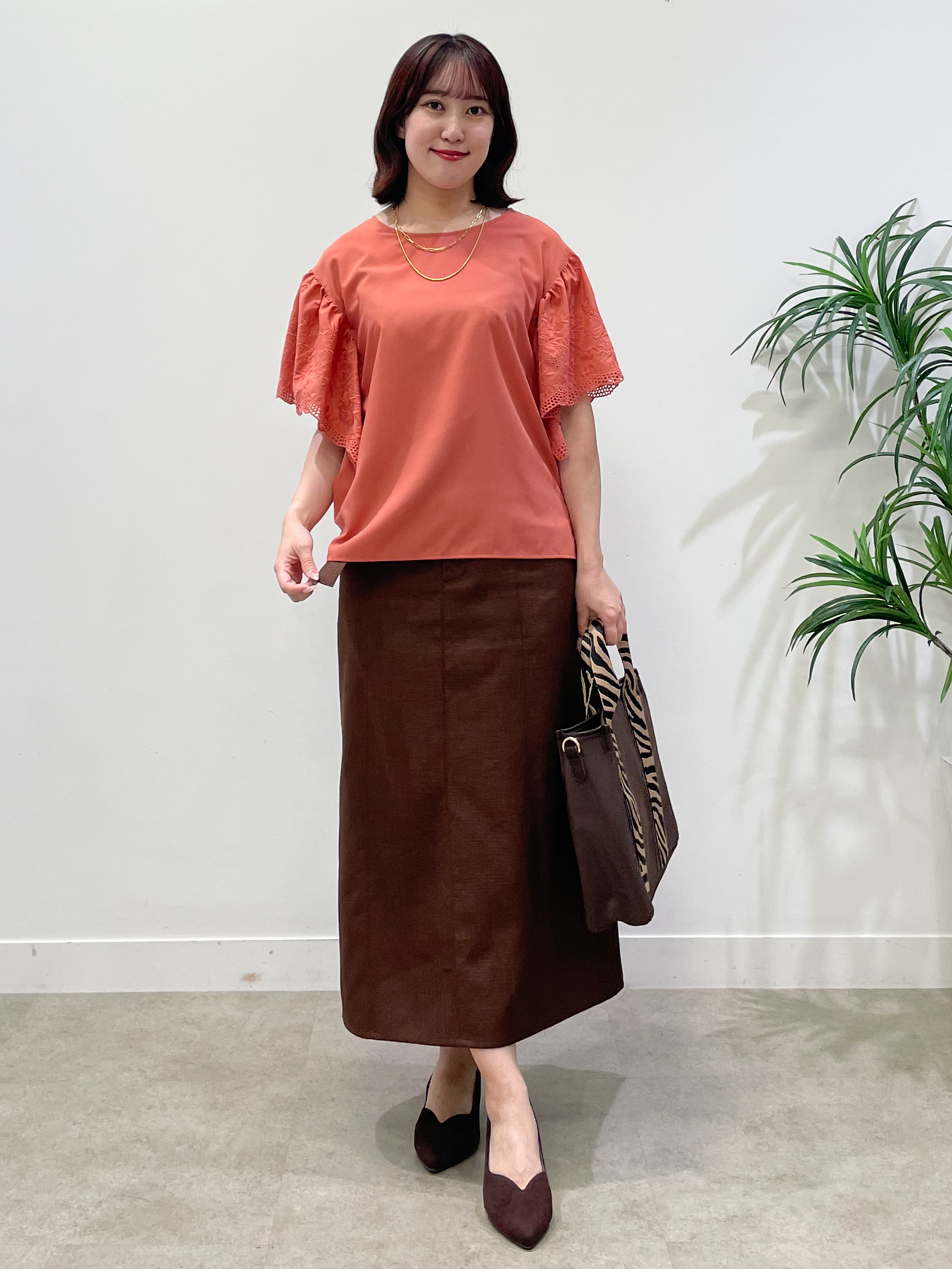 yukariさんの「Reflect｜【通勤◎】スカラップレーススリーブ ブラウス」を使ったコーディネート